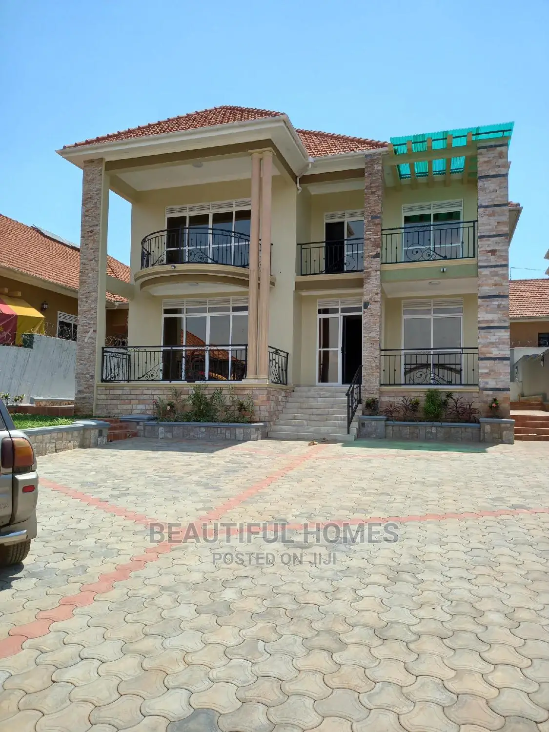 Furnished 6bdrm Mansion in Kira First Class for Sale in Kira