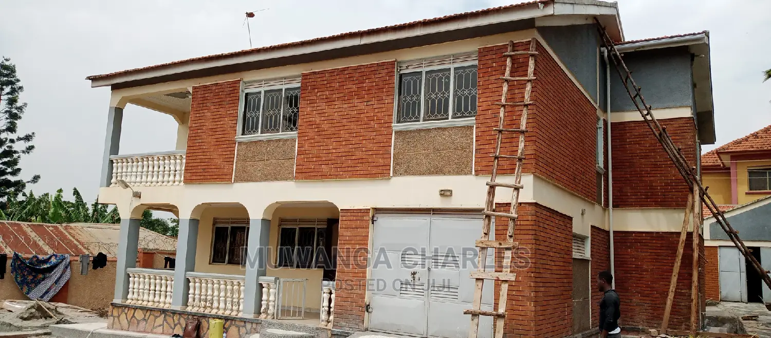 5bdrm Duplex in Fs Properties Ltd, Central Division for Rent in Central Division
