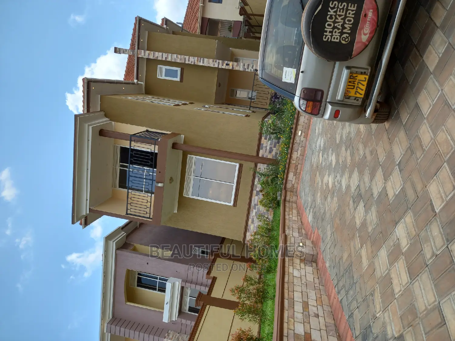 Furnished 4bdrm Duplex in All Tarmack, Kira for Sale in Kira