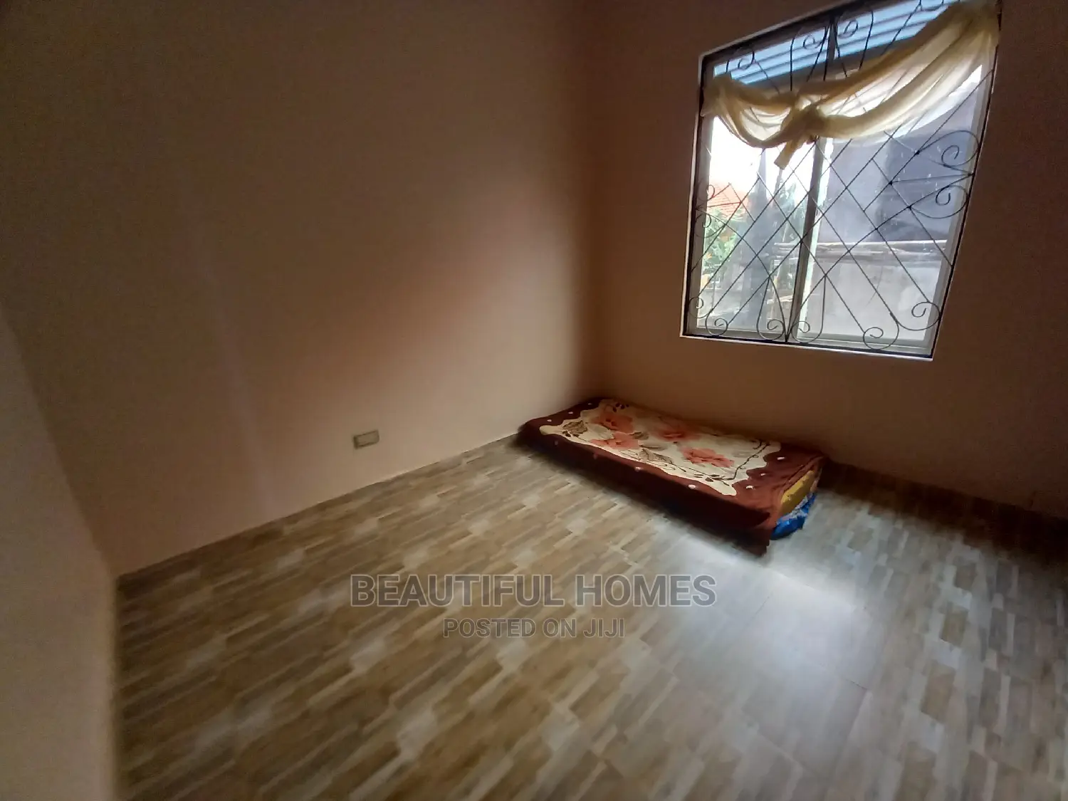 Furnished 2bdrm Apartment in Kisaasi, Central Division for Sale in Central Division