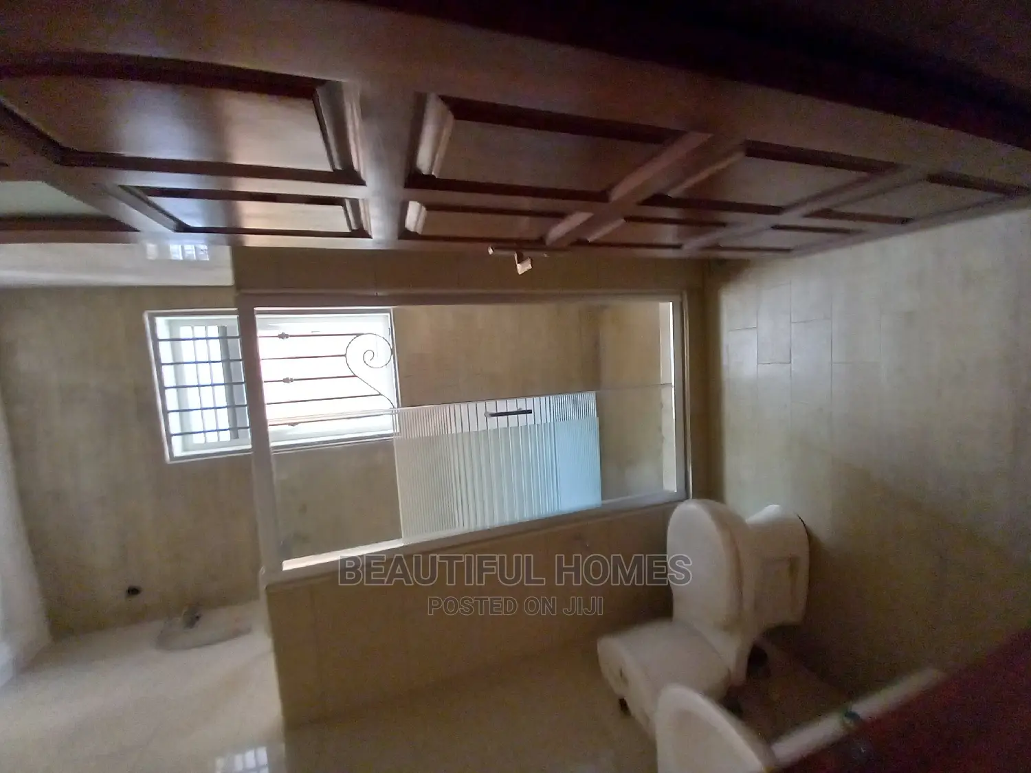 Furnished 2bdrm Apartment in Kisaasi, Central Division for Sale in Central Division