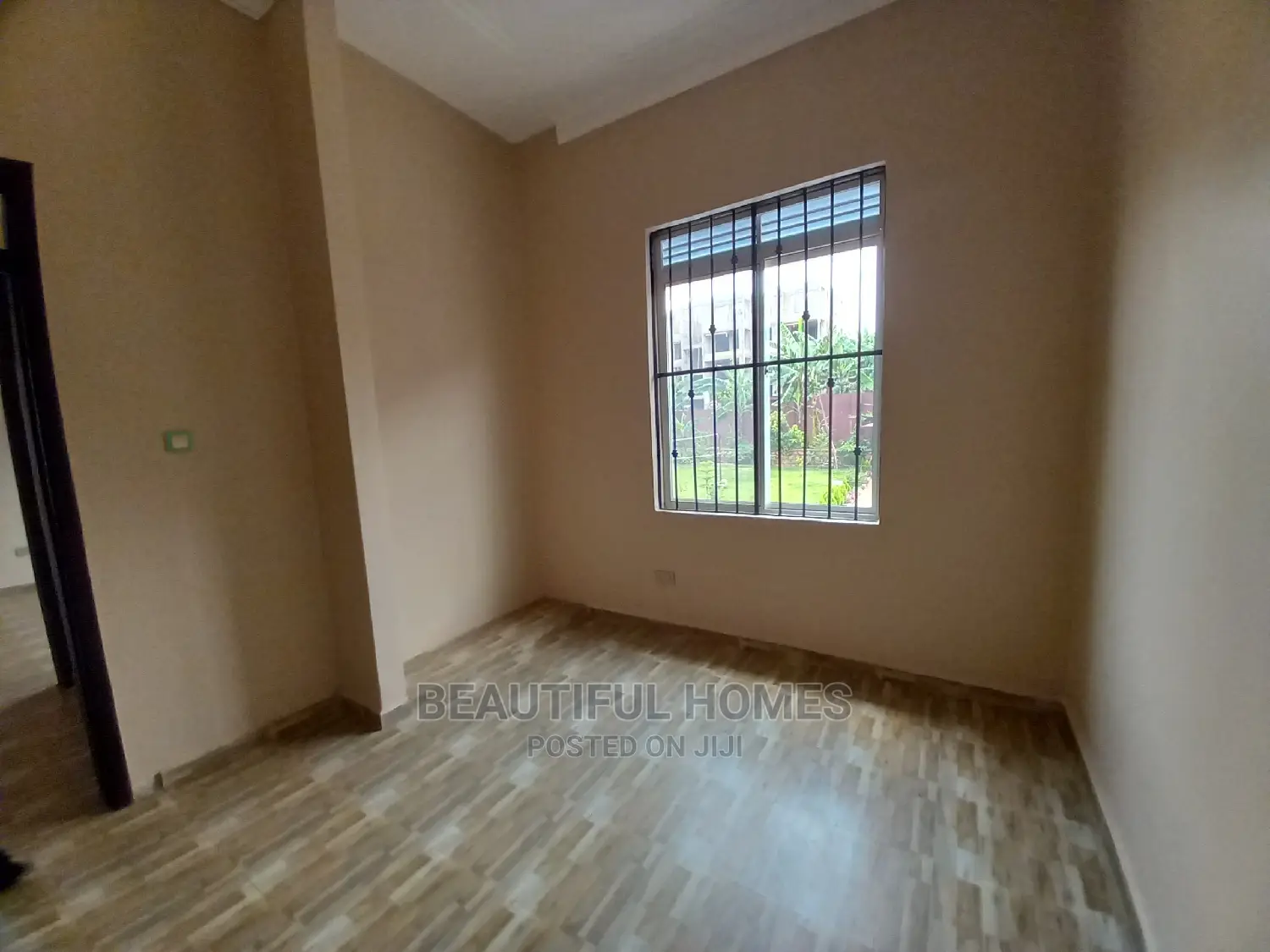 Furnished 2bdrm Apartment in Kisaasi, Central Division for Sale in Central Division