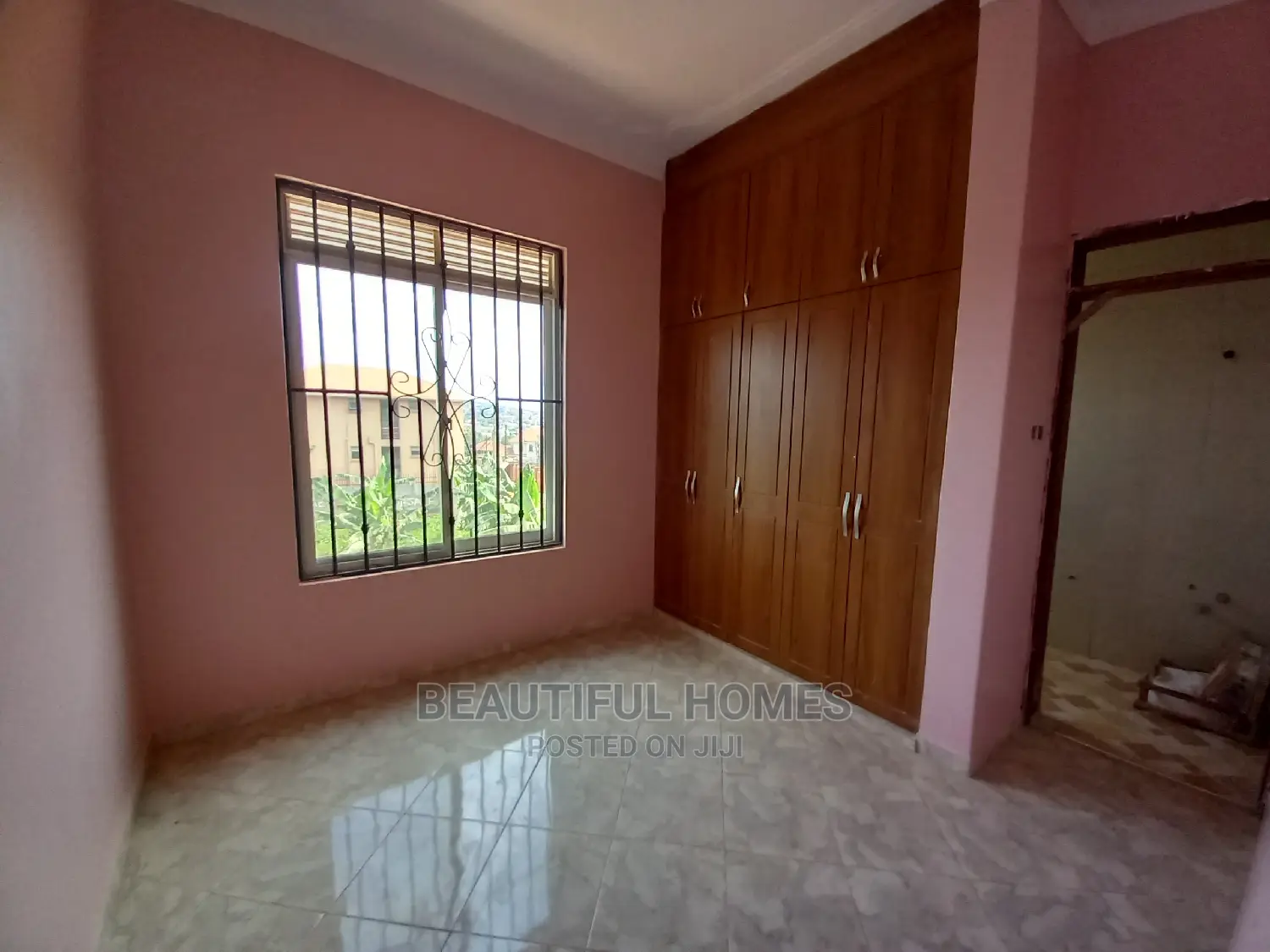 Furnished 2bdrm Block of Flats in Kyaliwajjara, Central Division in Central Division