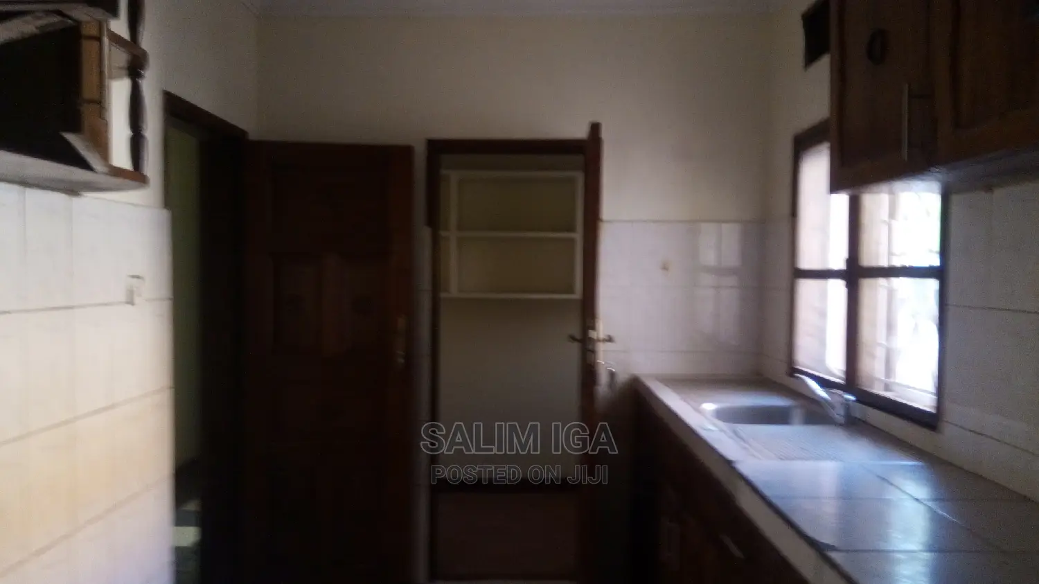 6bdrm Bungalow in Kololo Property, Central Division for Rent in Central Division