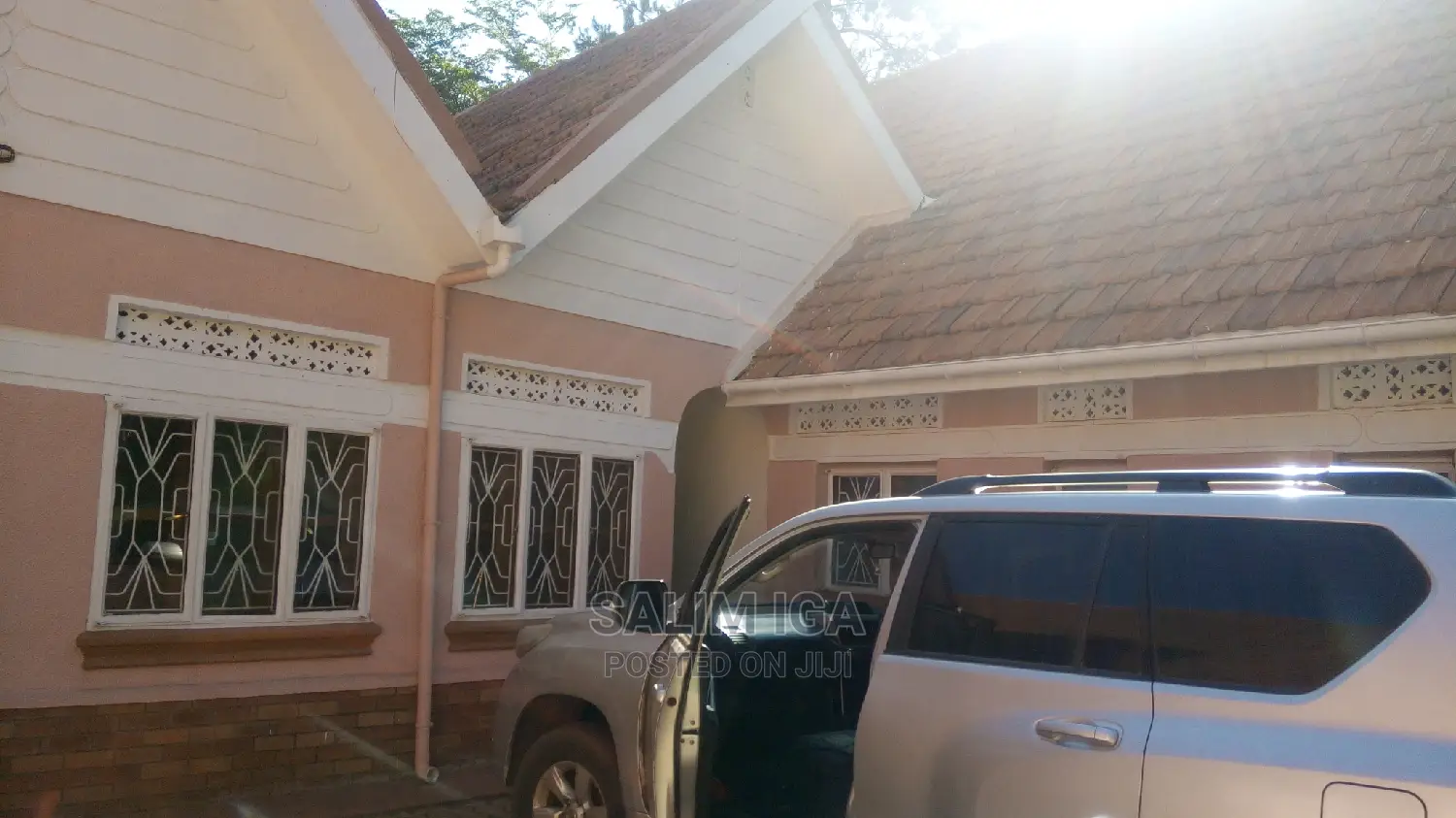 6bdrm Bungalow in Kololo Property, Central Division for Rent in Central Division