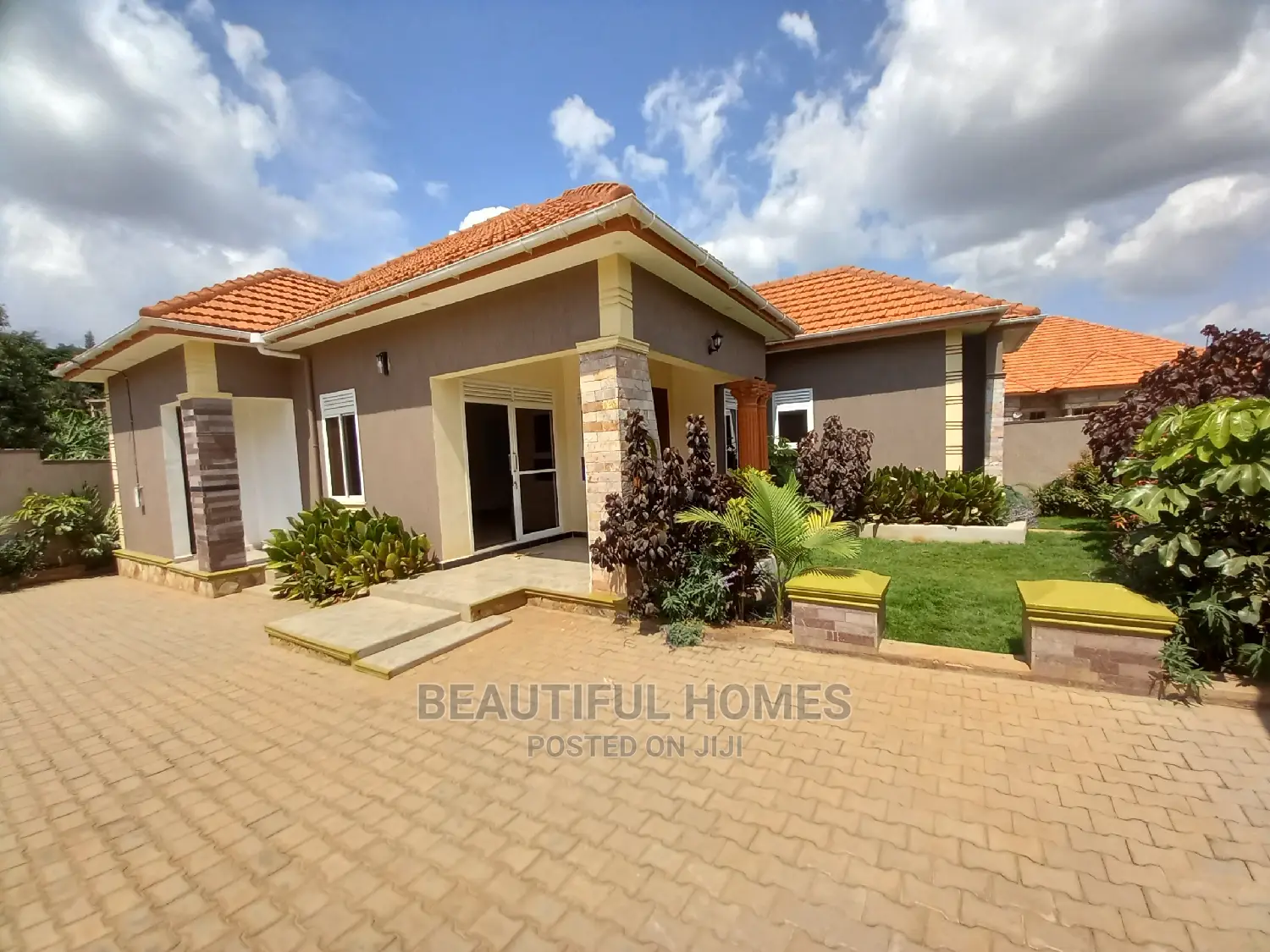 Furnished 4bdrm Bungalow in Corprate Heights, Kira for Sale in Kira