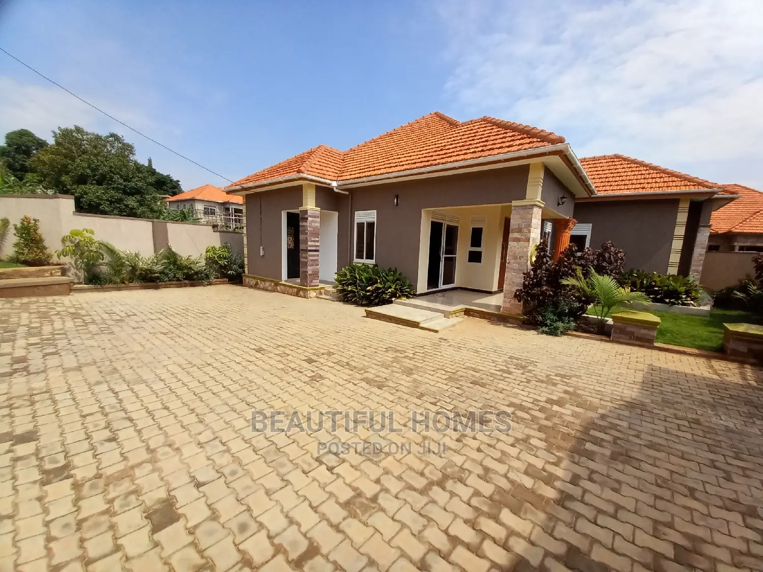 Furnished 4bdrm Bungalow in Kira Tarmacked for Sale in Kira