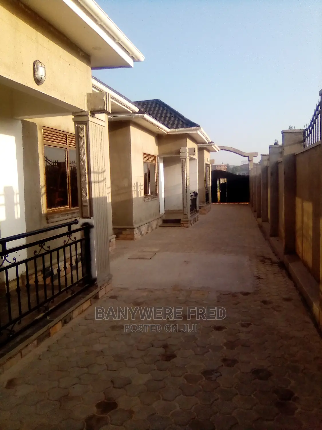Furnished 2bdrm Bungalow in Kira for Rent in Kira