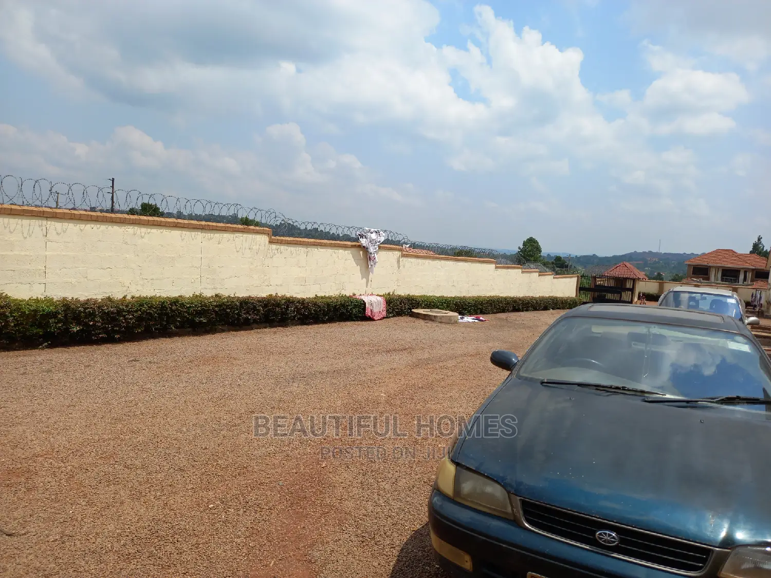 Furnished 1bdrm Condo in Gayaza, Kira for Sale in Kira