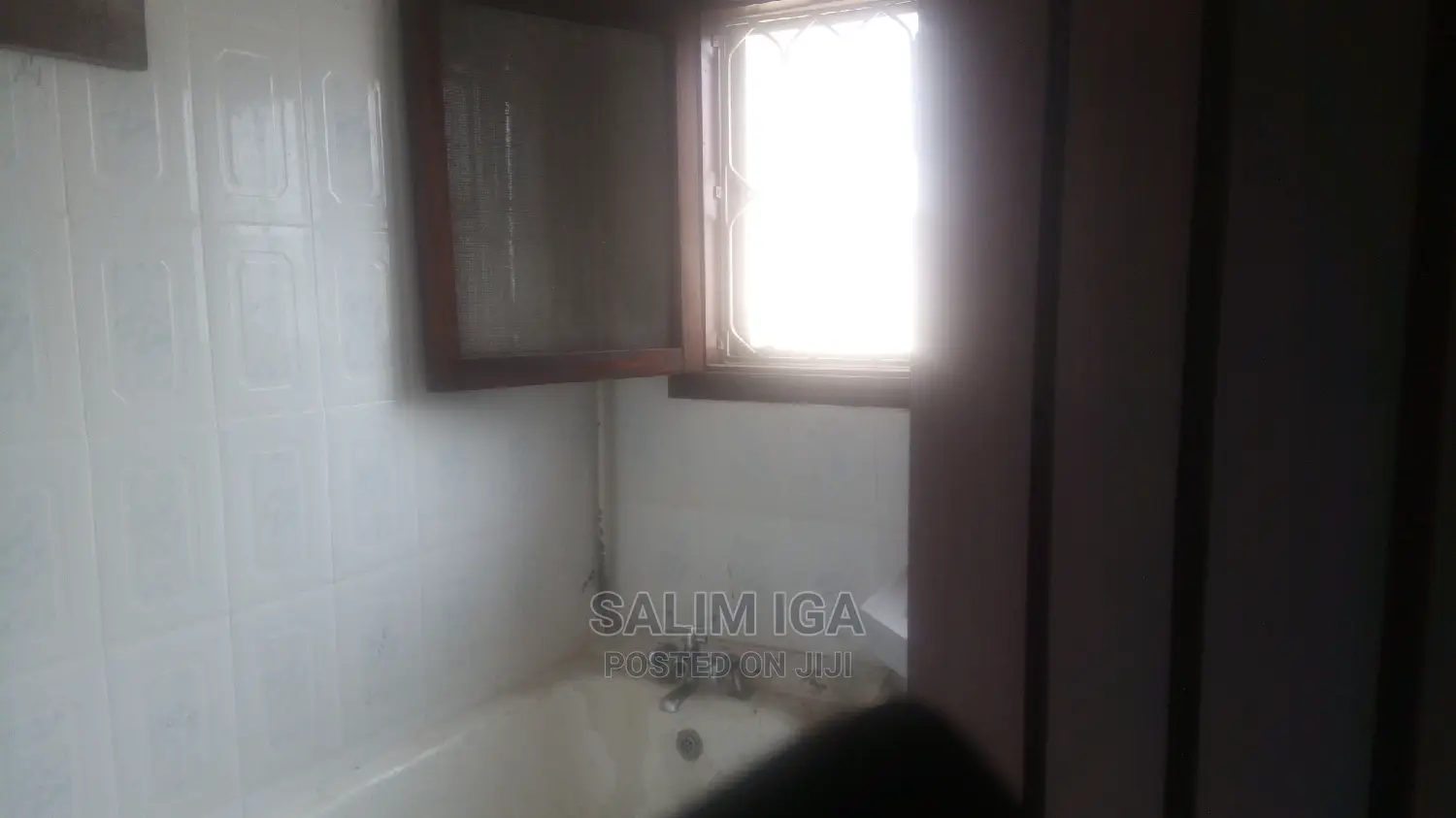4bdrm Bungalow in Kololo Property, Central Division for Rent in Central Division