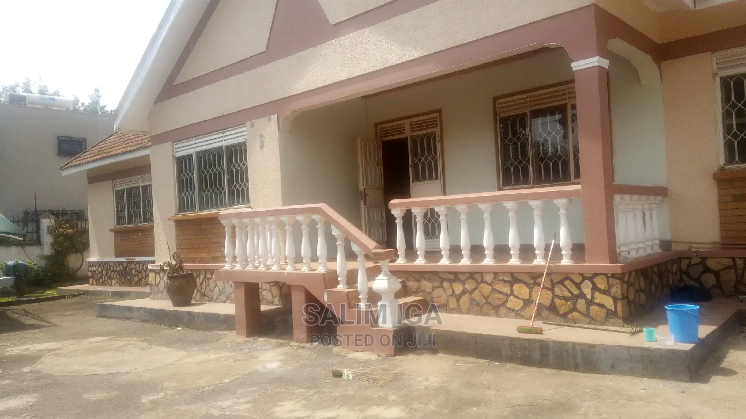 4bdrm Bungalow in Kololo Property, Central Division for Rent in Central Division