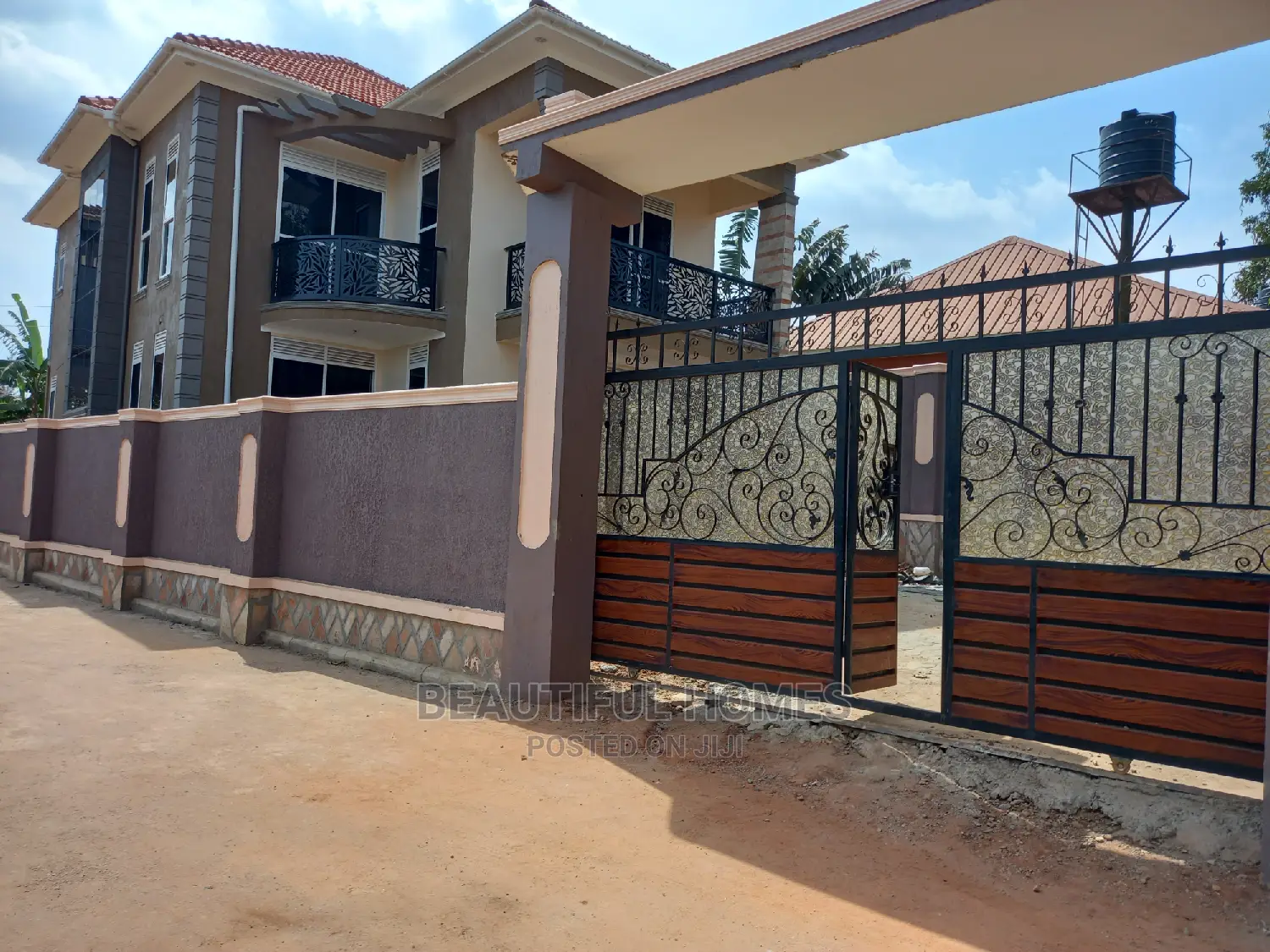 Furnished 5bdrm House in Kisaasi, Central Division for Sale in Central Division
