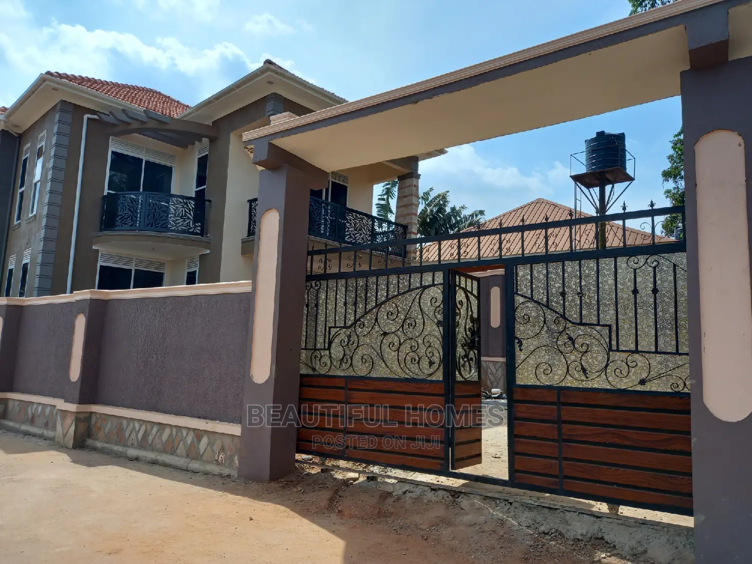 Furnished 5bdrm House in Kisaasi, Central Division for Sale in Central Division
