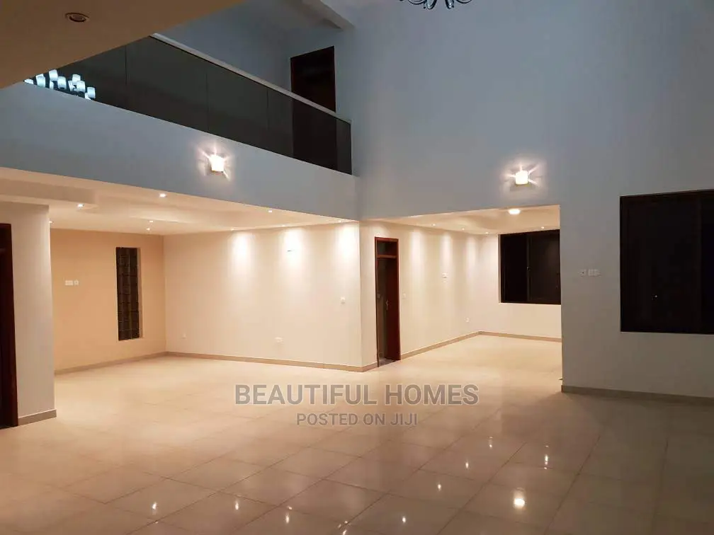 Furnished 7bdrm Mansion in Munyonyo, Makindye for Sale in Makindye