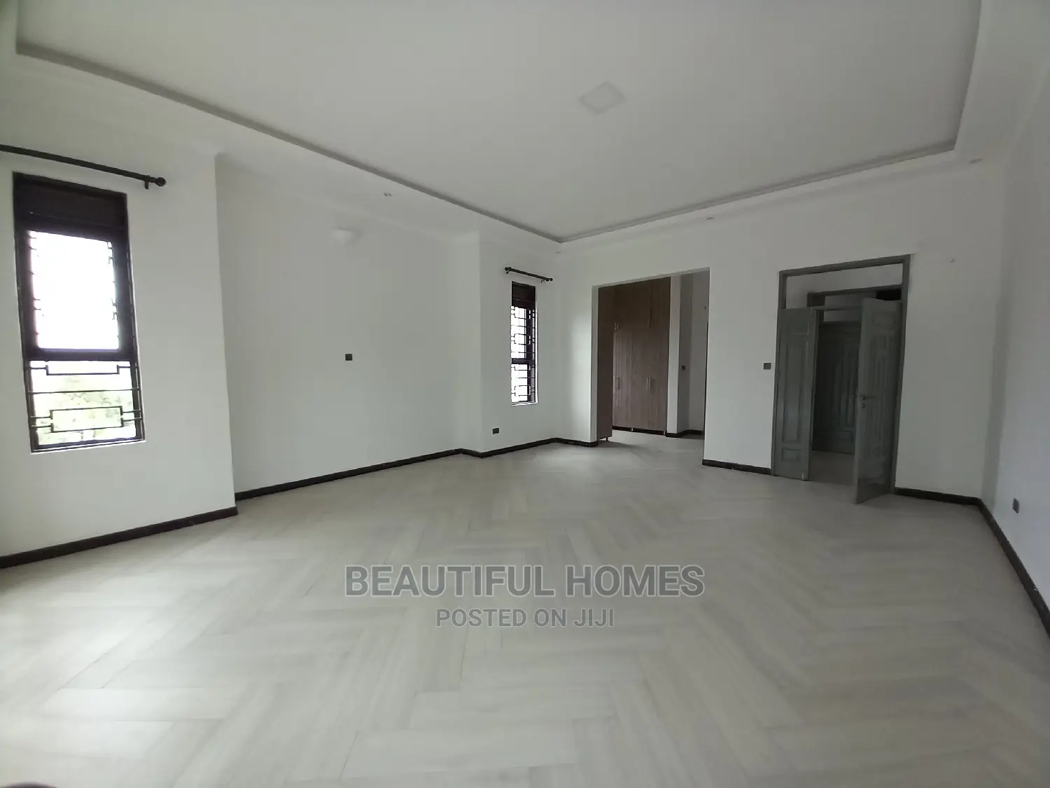 Furnished 6bdrm Mansion in Kiwatule Posh, Nakawa for Sale in Nakawa