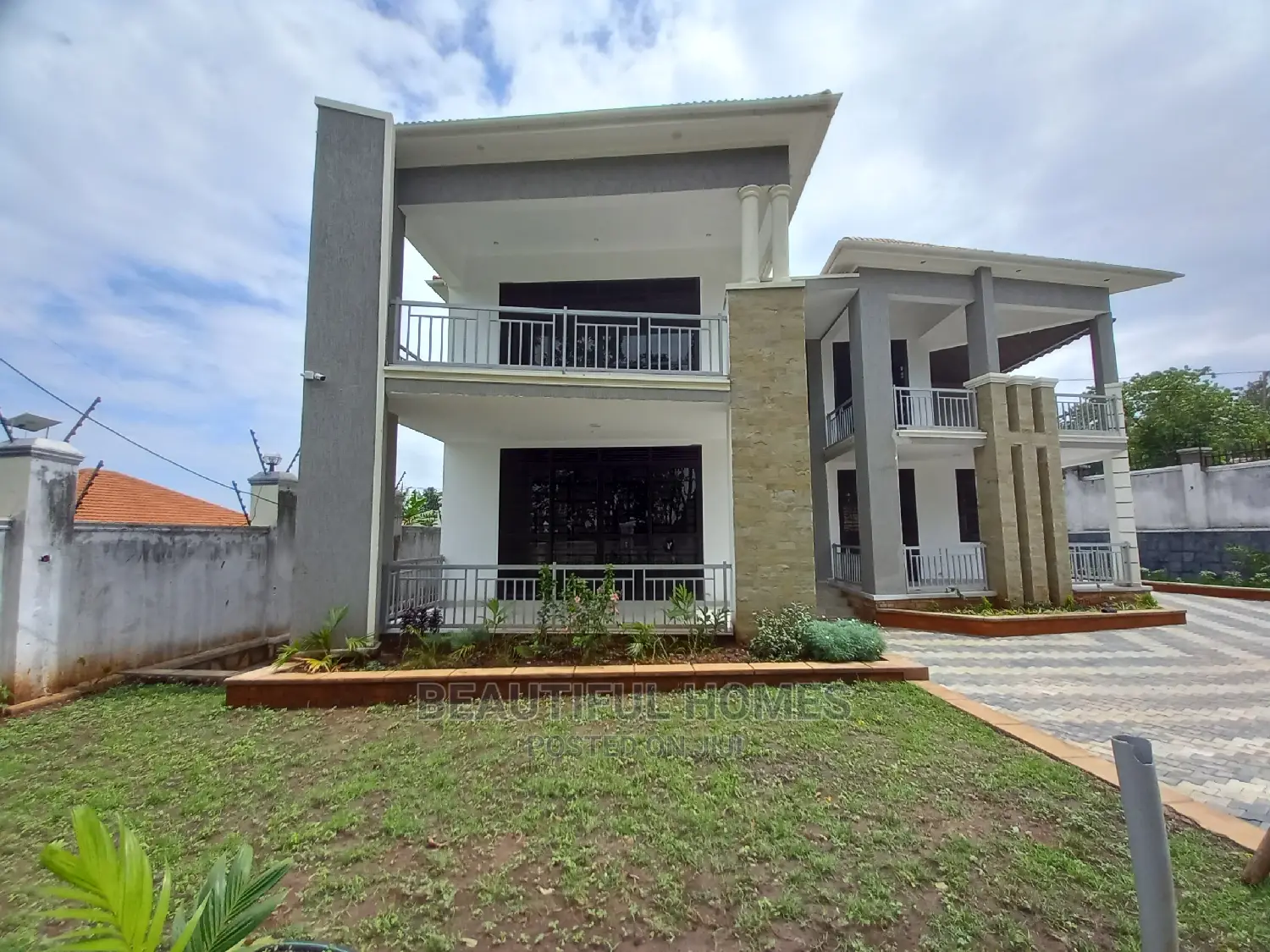 Furnished 6bdrm Mansion in Kiwatule Diplomat, Central Division in Central Division