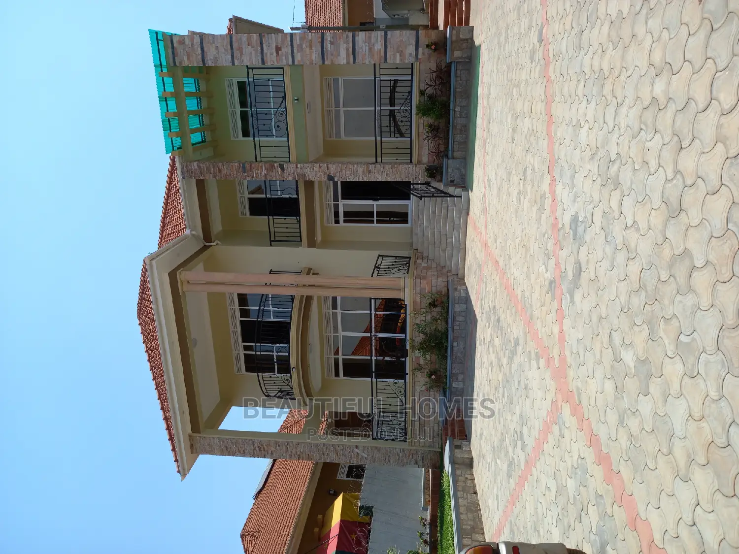 Furnished 6bdrm Mansion in Kira Minister'S for Sale in Kira