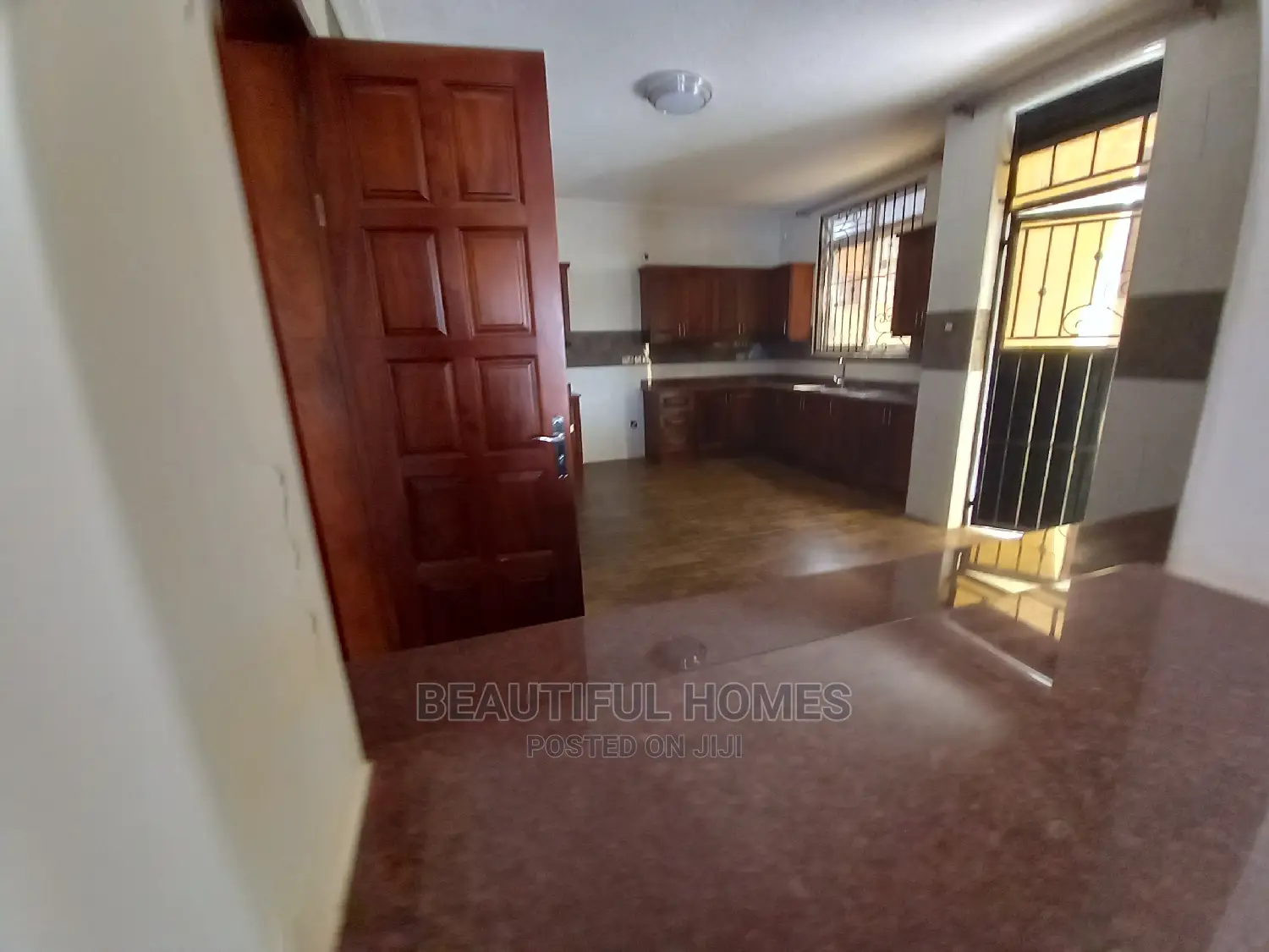 Furnished 6bdrm House in Kira Diplomat for Sale in Kira