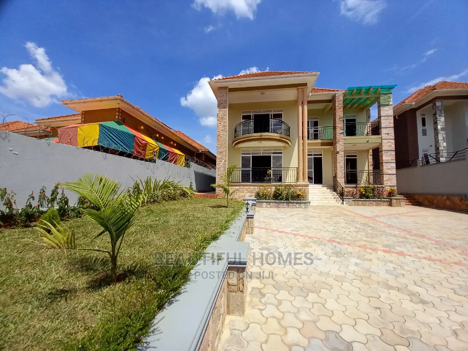 Furnished 6bdrm Mansion in Tarmack Estate, Kira for Sale in Kira