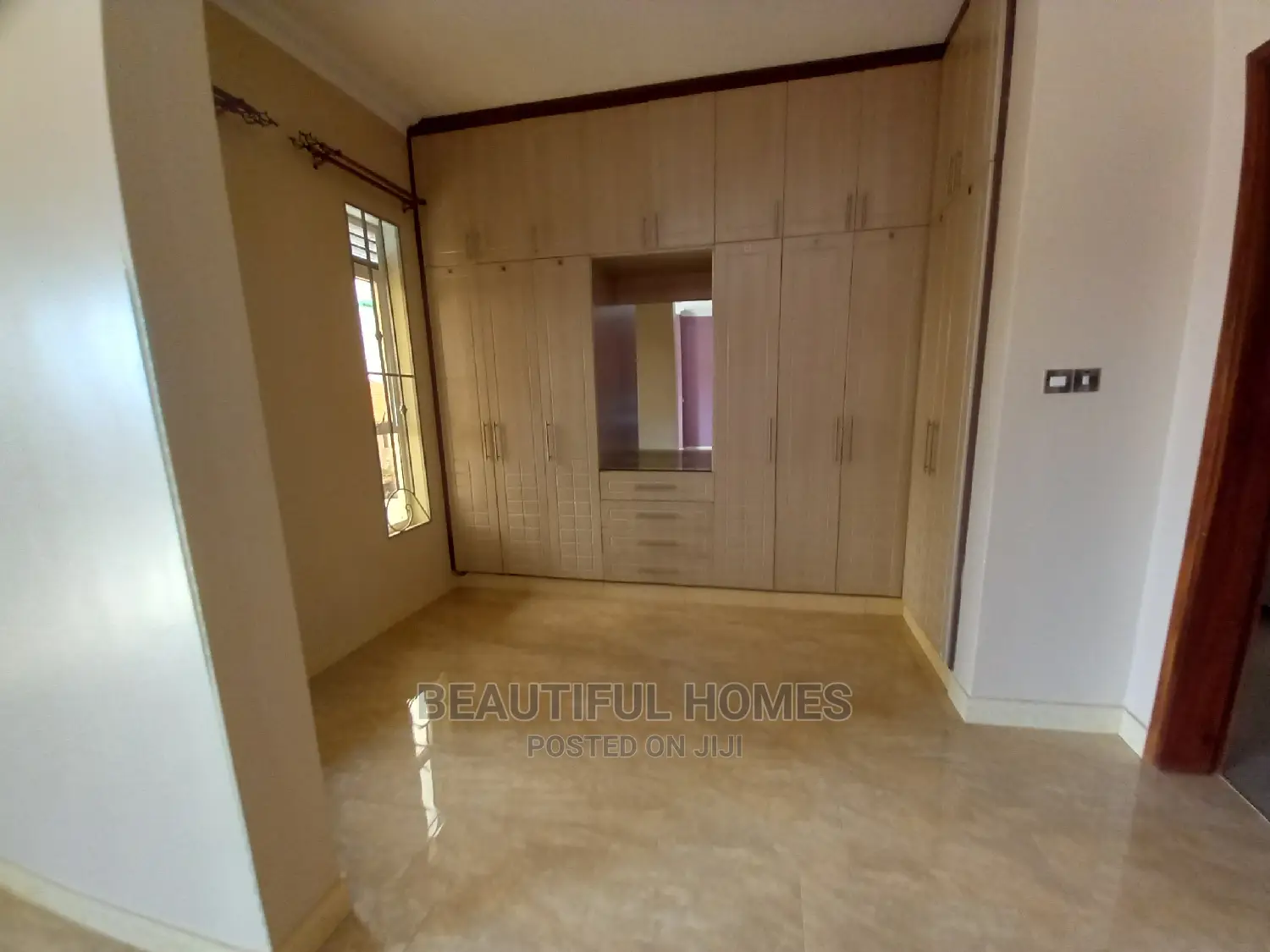 Furnished 6bdrm Duplex in Rich Zone, Kira for Sale in Kira