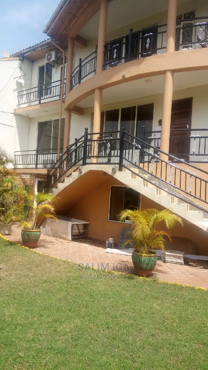 5bdrm Duplex in Kololo Property, Central Division for Rent in Central Division