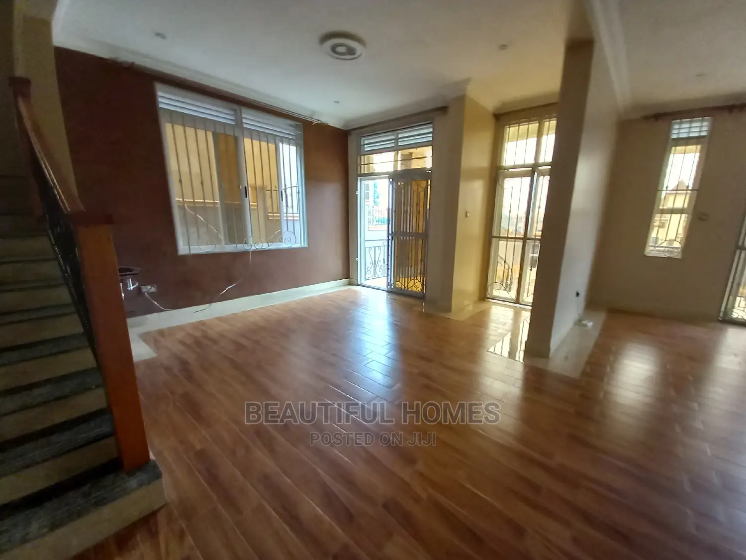 Furnished 6bdrm Mansion in Kira for Sale in Kira
