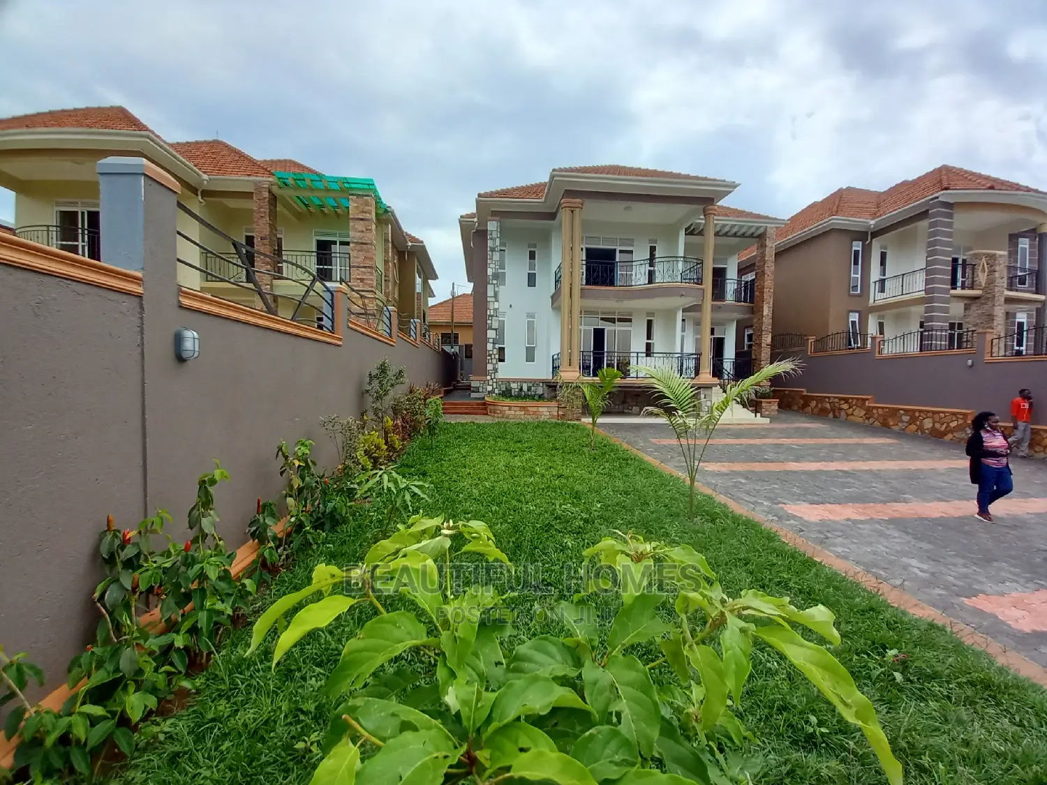 Furnished 6bdrm Mansion in Posh Estate, Kira for Sale in Kira
