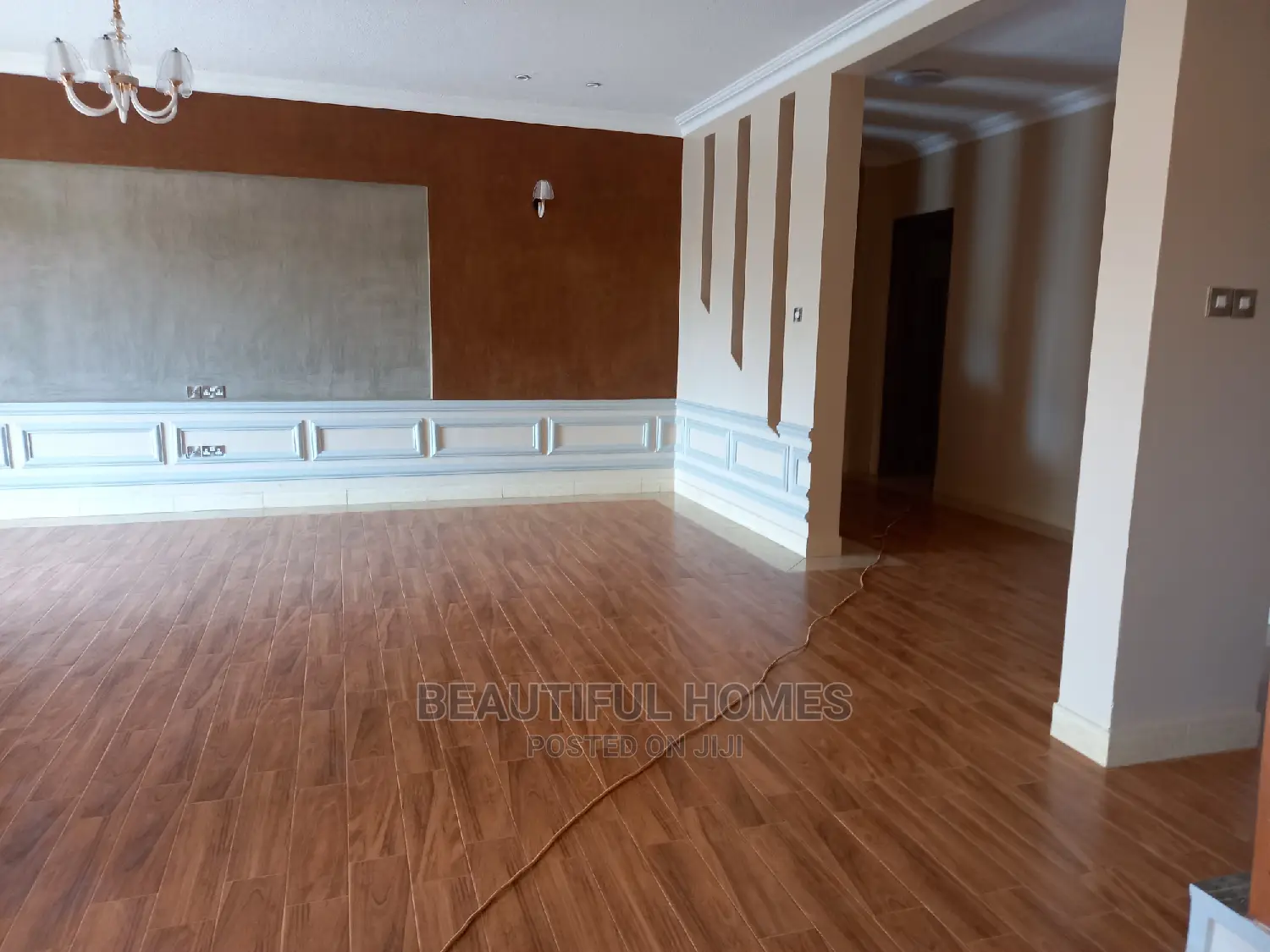 Furnished 6bdrm Mansion in Tarmack, Kira for Sale in Kira