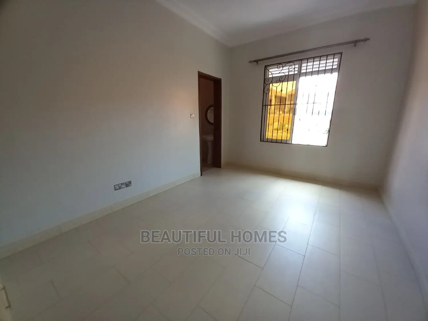 Furnished 4bdrm Duplex in Kira Posh for Sale in Kira