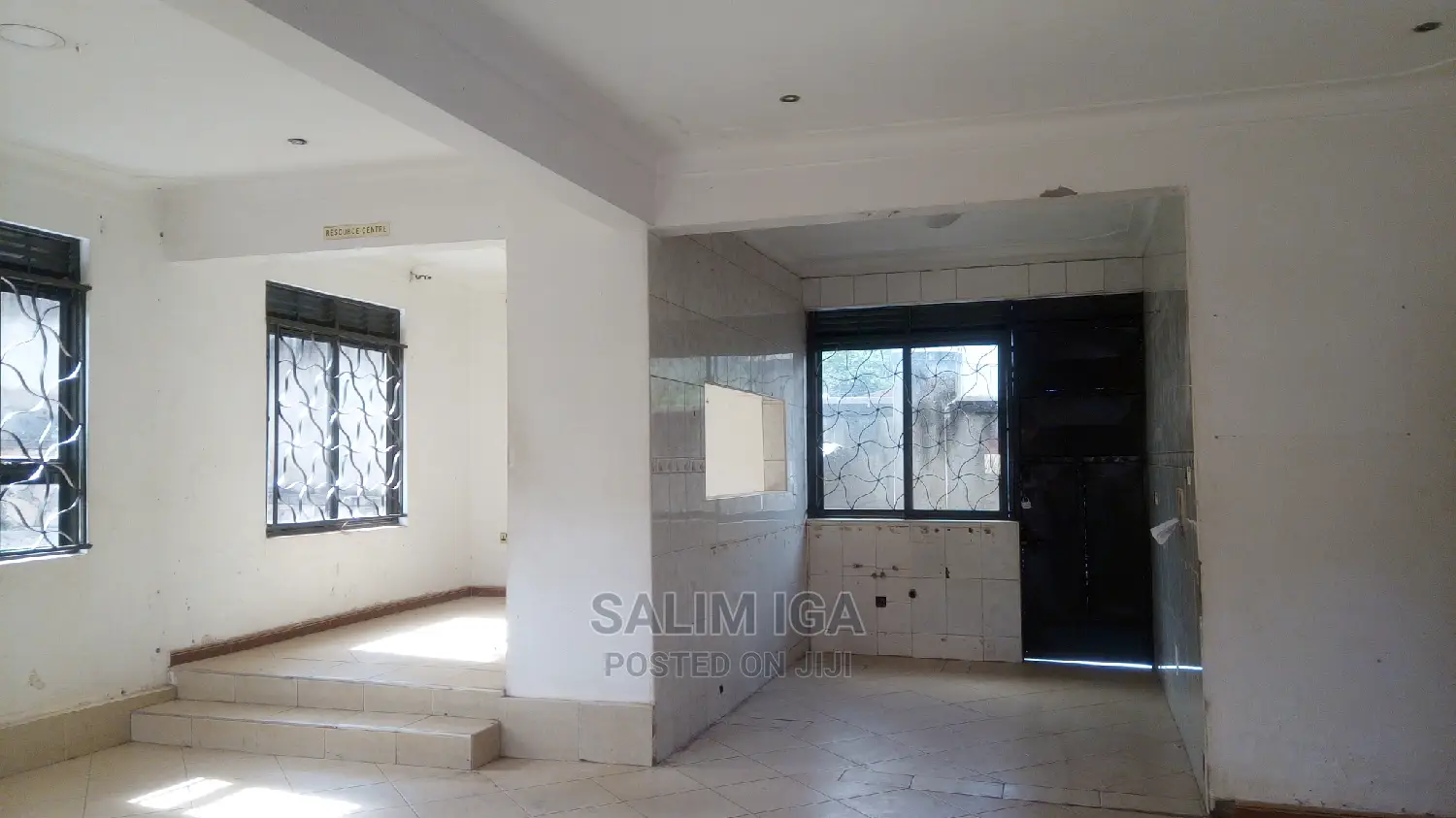 3bdrm Bungalow in Kololo Property, Central Division for Sale in Central Division