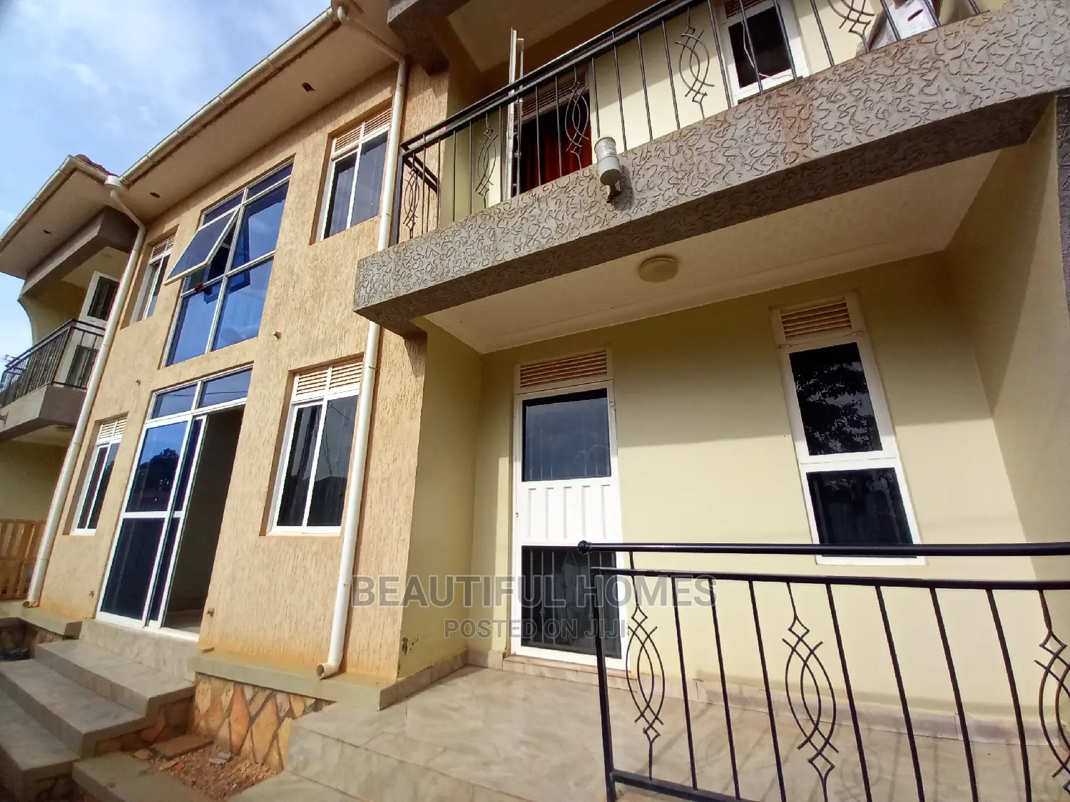 Furnished 1bdrm Block of Flats in Kira by the Tarmack for Sale in Kira