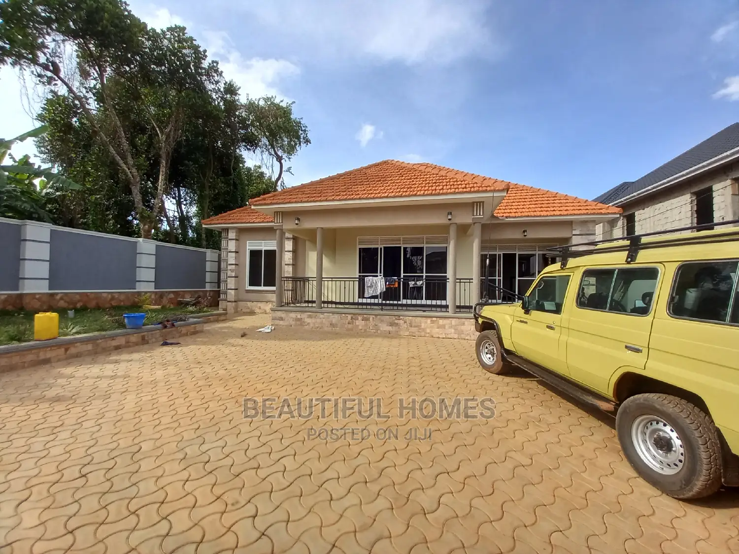 Furnished 4bdrm Bungalow in Kira for Sale in Kira