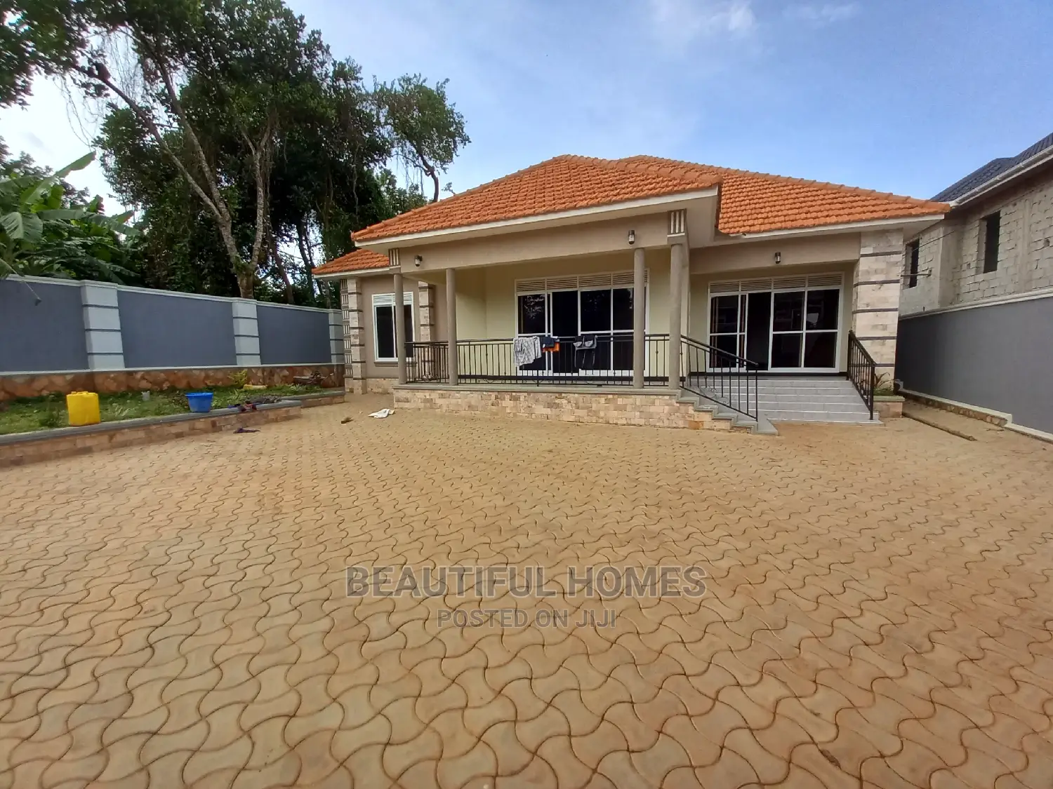 Furnished 4bdrm House in Kira for Sale in Kira