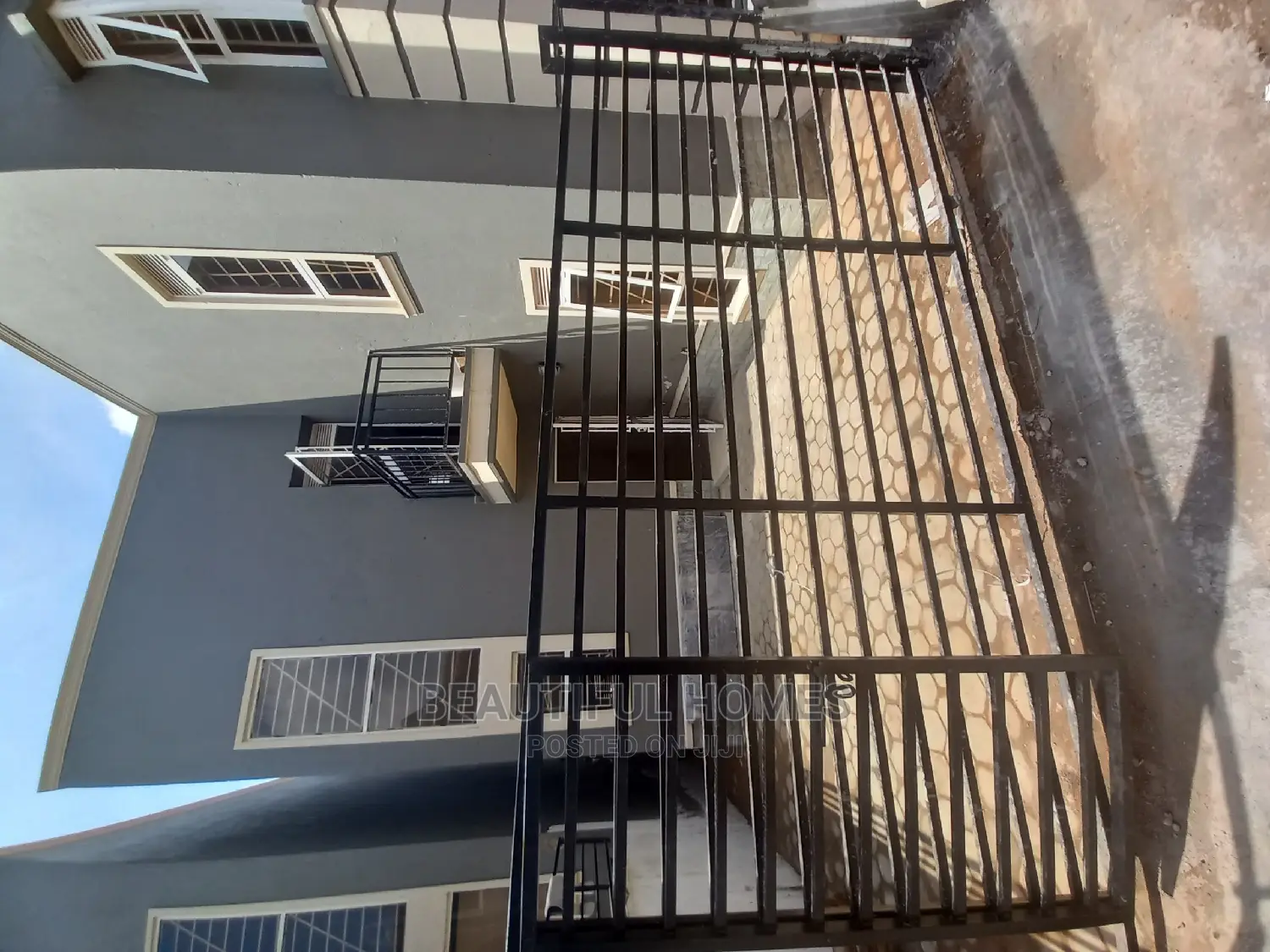 Furnished 4bdrm Duplex in Ministers Village, Kira for Sale in Kira