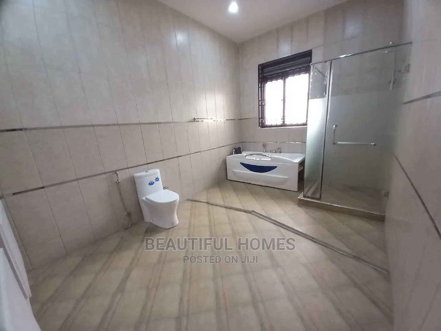 Furnished 6bdrm Mansion in Muyenga, Makindye for Sale in Makindye