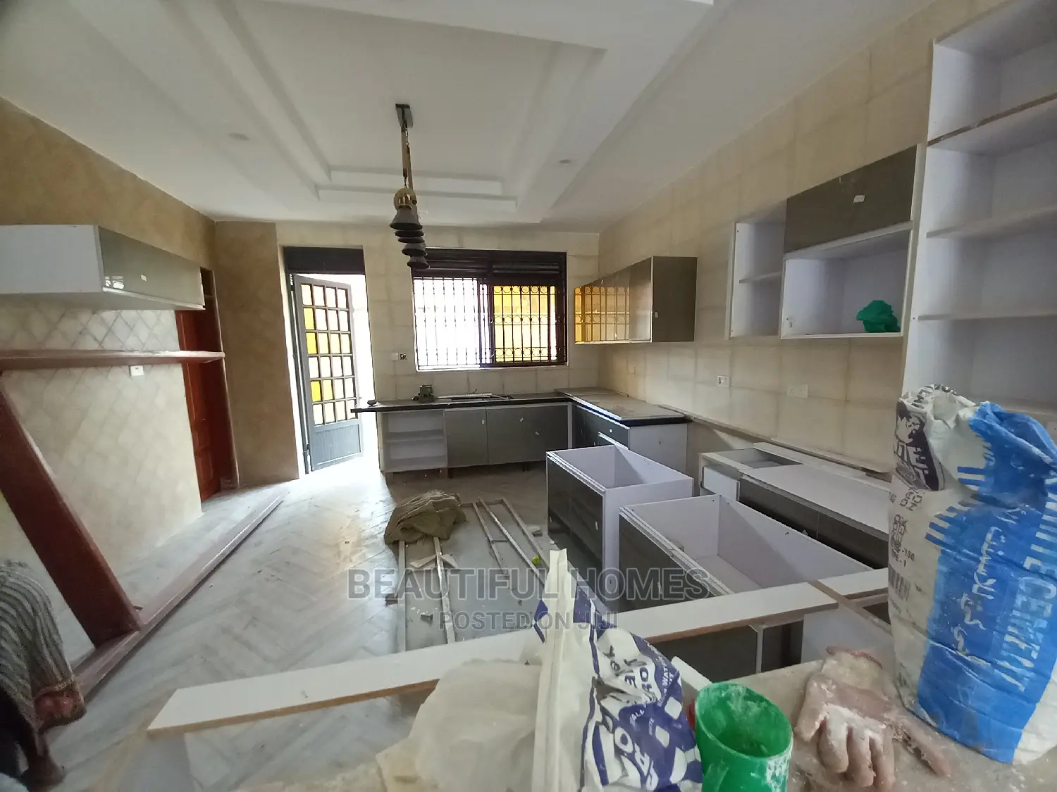 Furnished 6bdrm Mansion in Muyenga, Central Division for Sale in Central Division