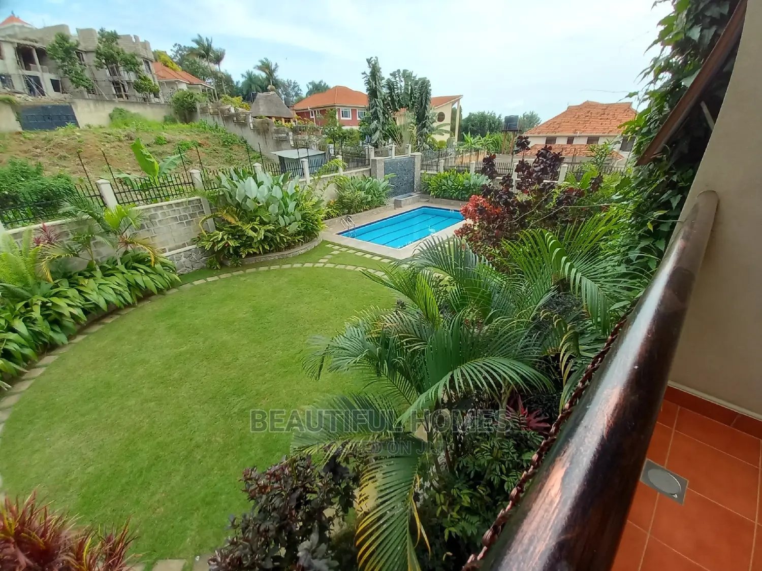 Furnished 7bdrm Mansion in Muyenga, Makindye for Sale in Makindye