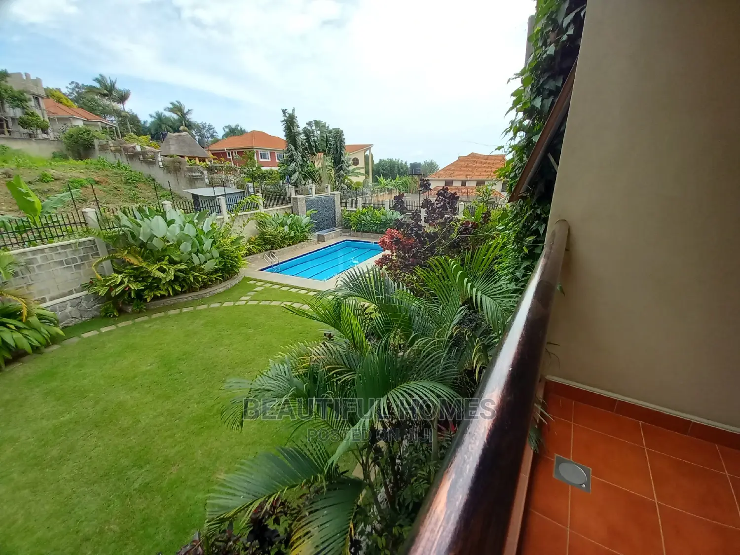 Furnished 7bdrm Mansion in Muyenga Organised, Makindye for Sale in Makindye