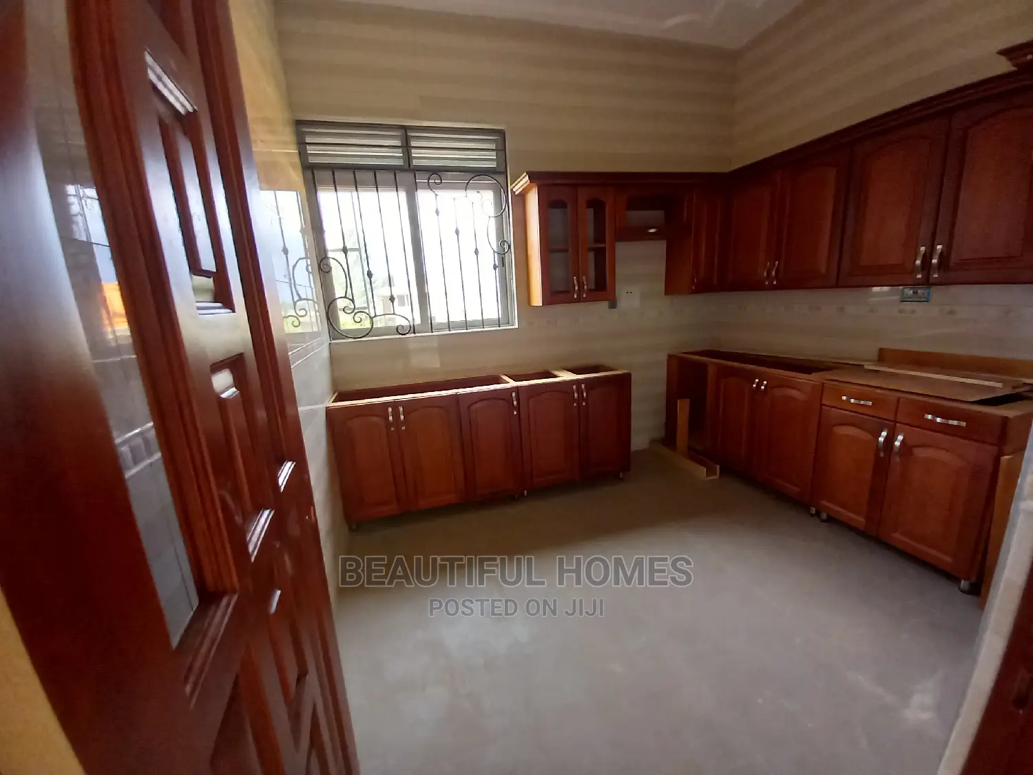 Furnished 6bdrm House in Munyonyo, Makindye for Sale in Makindye