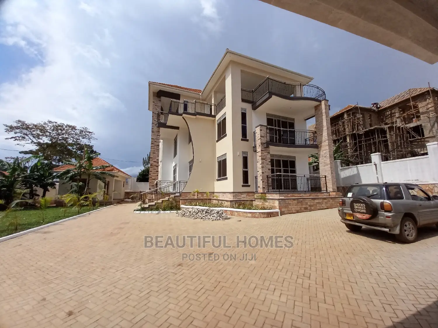 Furnished 6bdrm Mansion in Munyonyo Rich, Makindye for Sale in Makindye