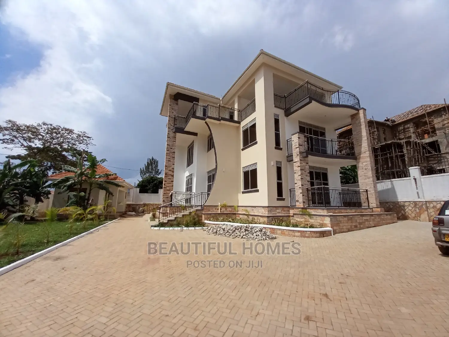 Furnished 6bdrm Mansion in Munyonyo, Central Division for Sale in Central Division