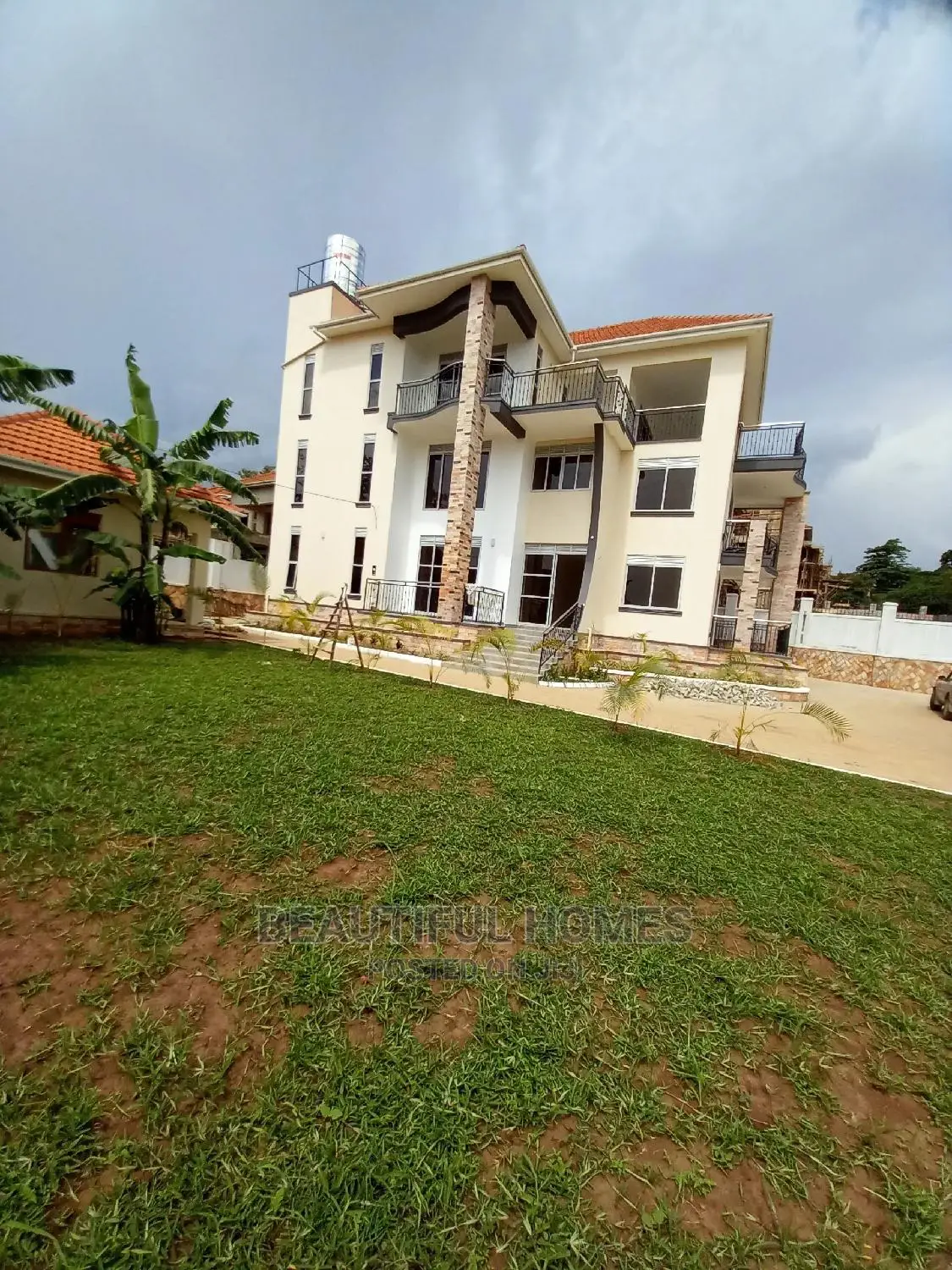 Furnished 6bdrm Mansion in Munyonyo, Central Division for Sale in Central Division