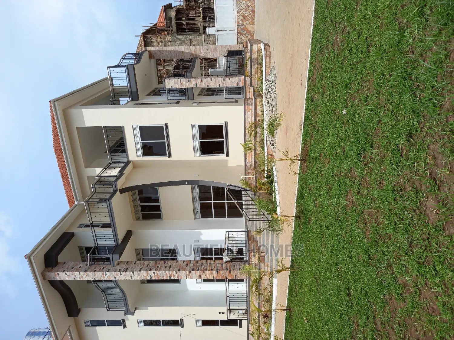 Furnished 6bdrm Mansion in Munyonyo, Central Division for Sale in Central Division