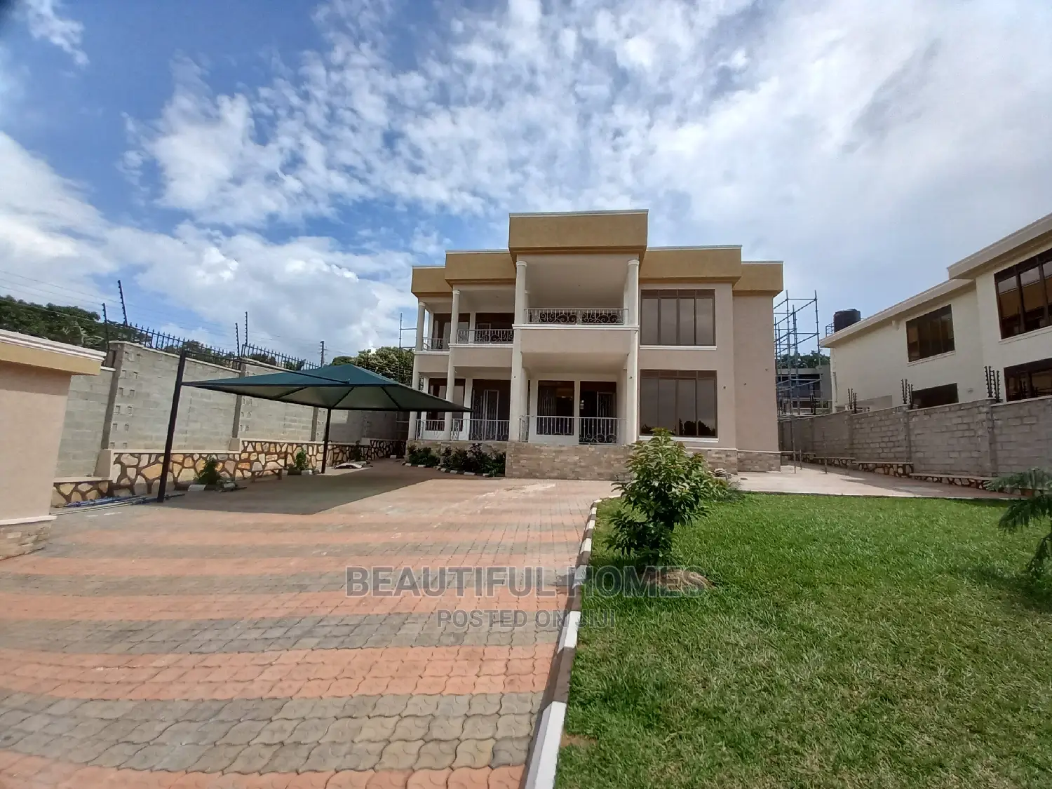 Furnished 6bdrm Mansion in Munyonyo, Central Division for Sale in Central Division