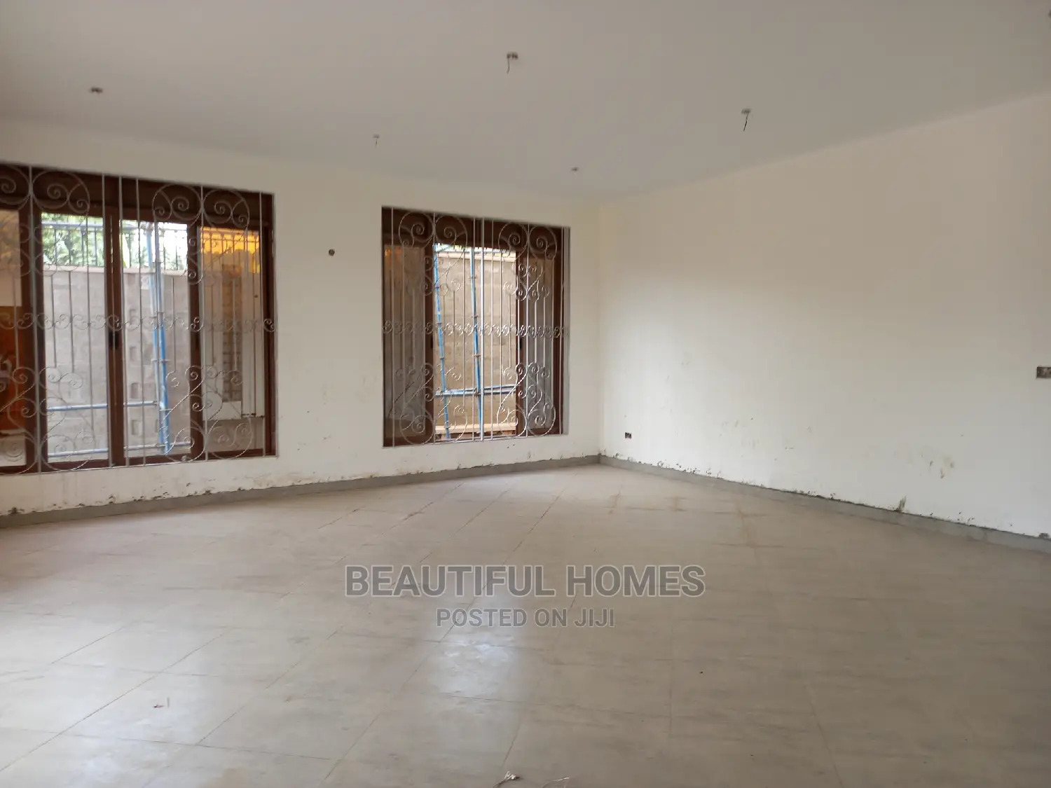 Furnished 6bdrm Mansion in Munyonyo, Makindye for Sale in Makindye