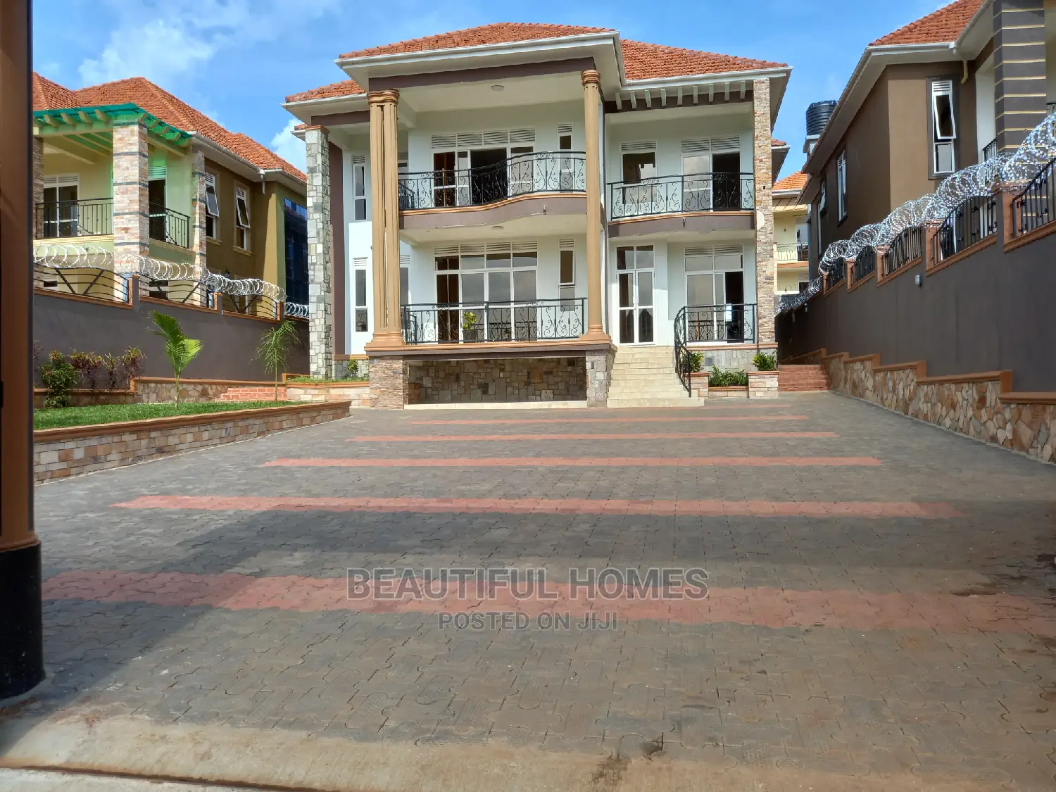 Furnished 6bdrm Mansion in Kira, Central Division for Sale in Central Division