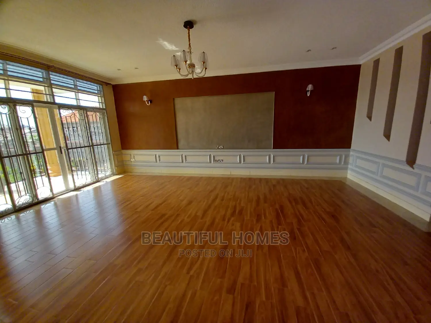Furnished 6bdrm Mansion in Kira for Sale in Kira