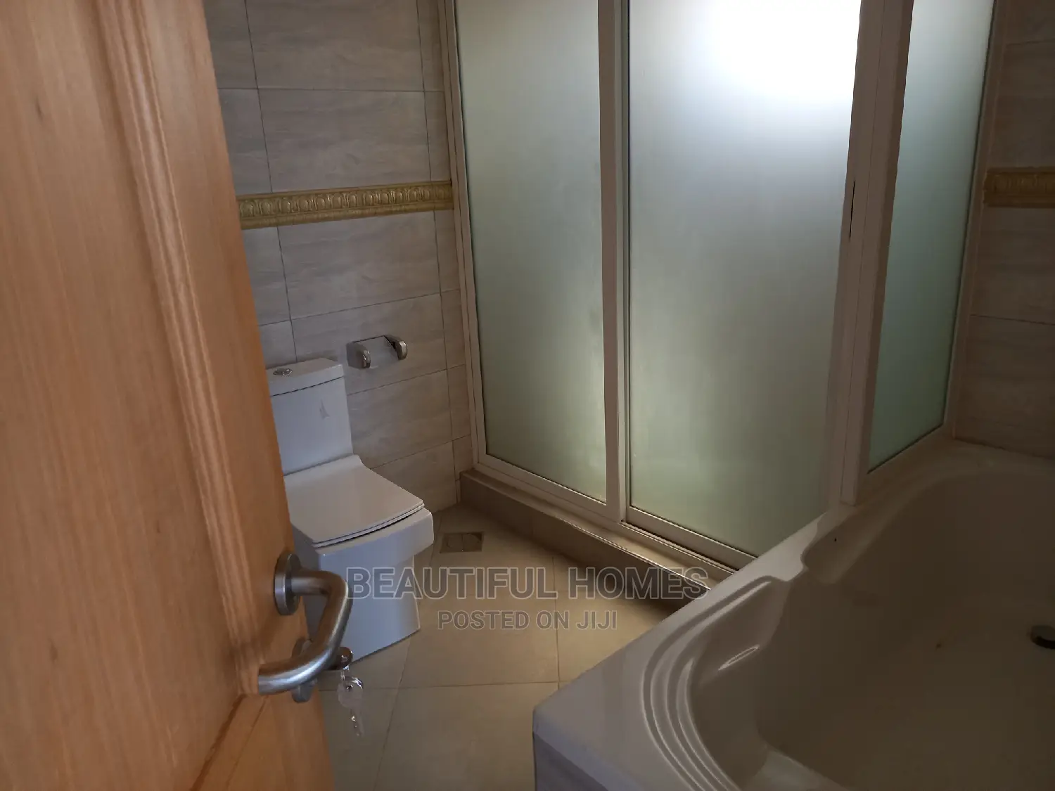 Furnished 4bdrm Mansion in Kira for Sale in Kira