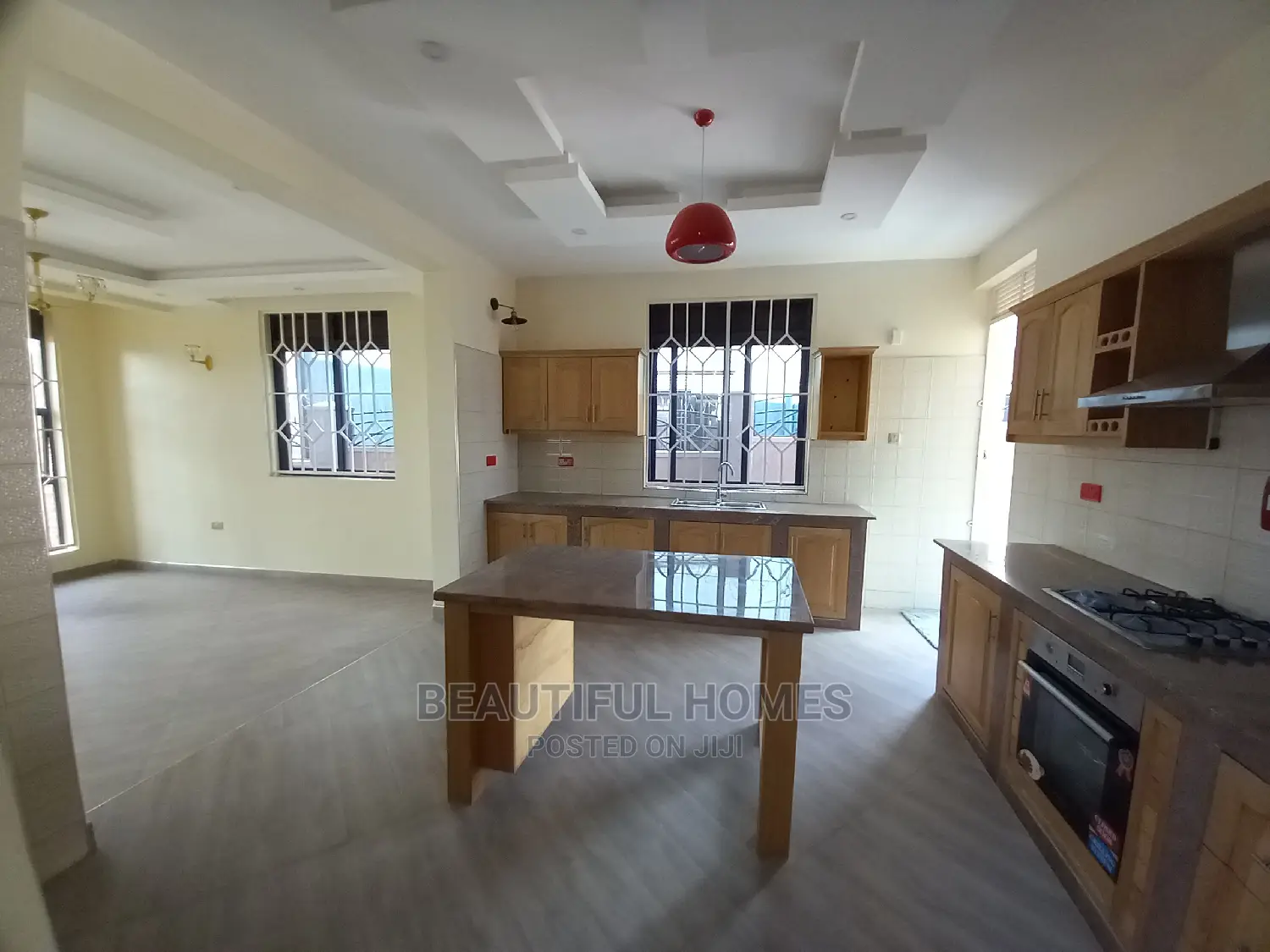 Furnished 4bdrm Mansion in Kira for Sale in Kira