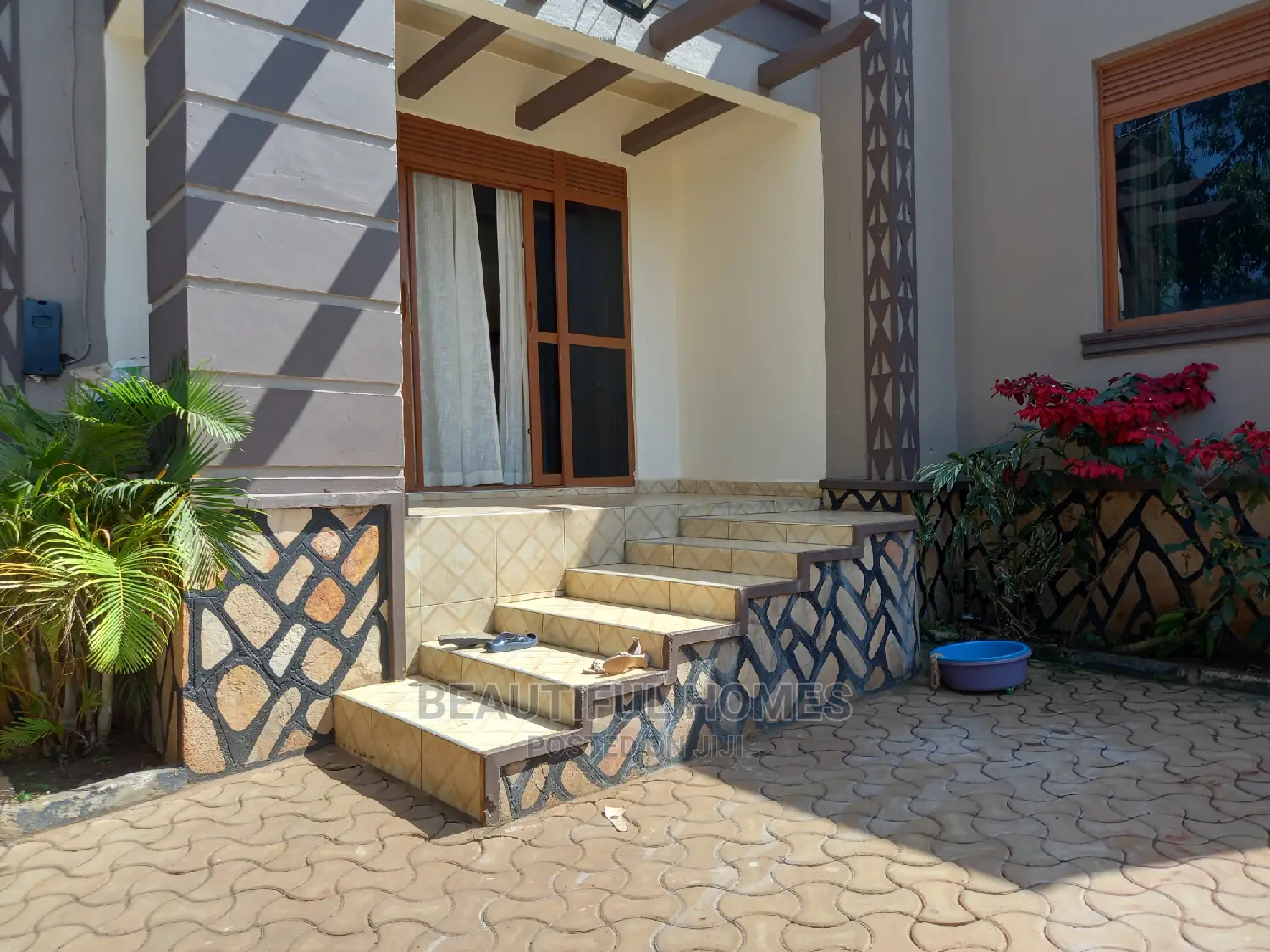Furnished 3bdrm House in Kira for Sale in Kira